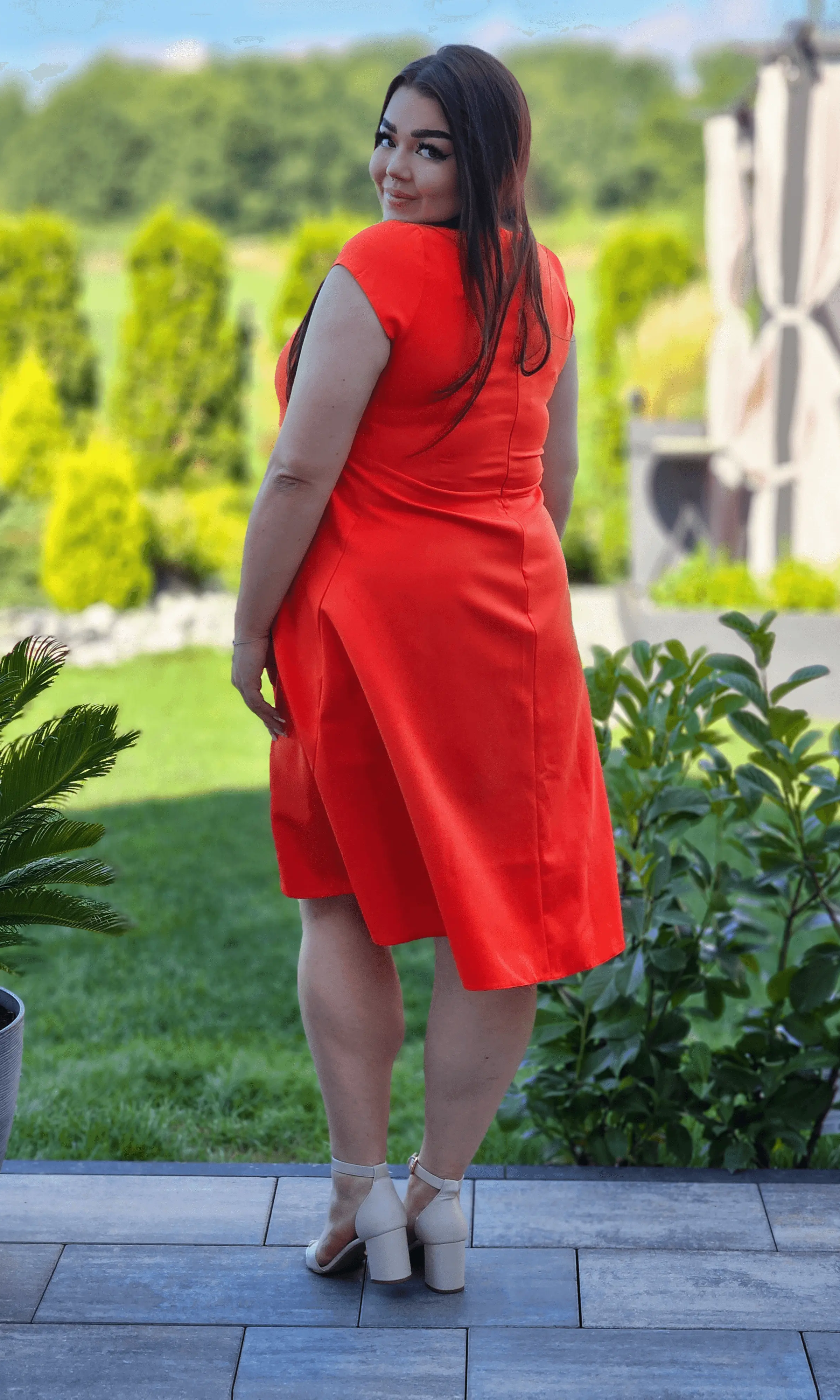 Sukienka z krótkim rękawem i kieszeniami Stylowa XL