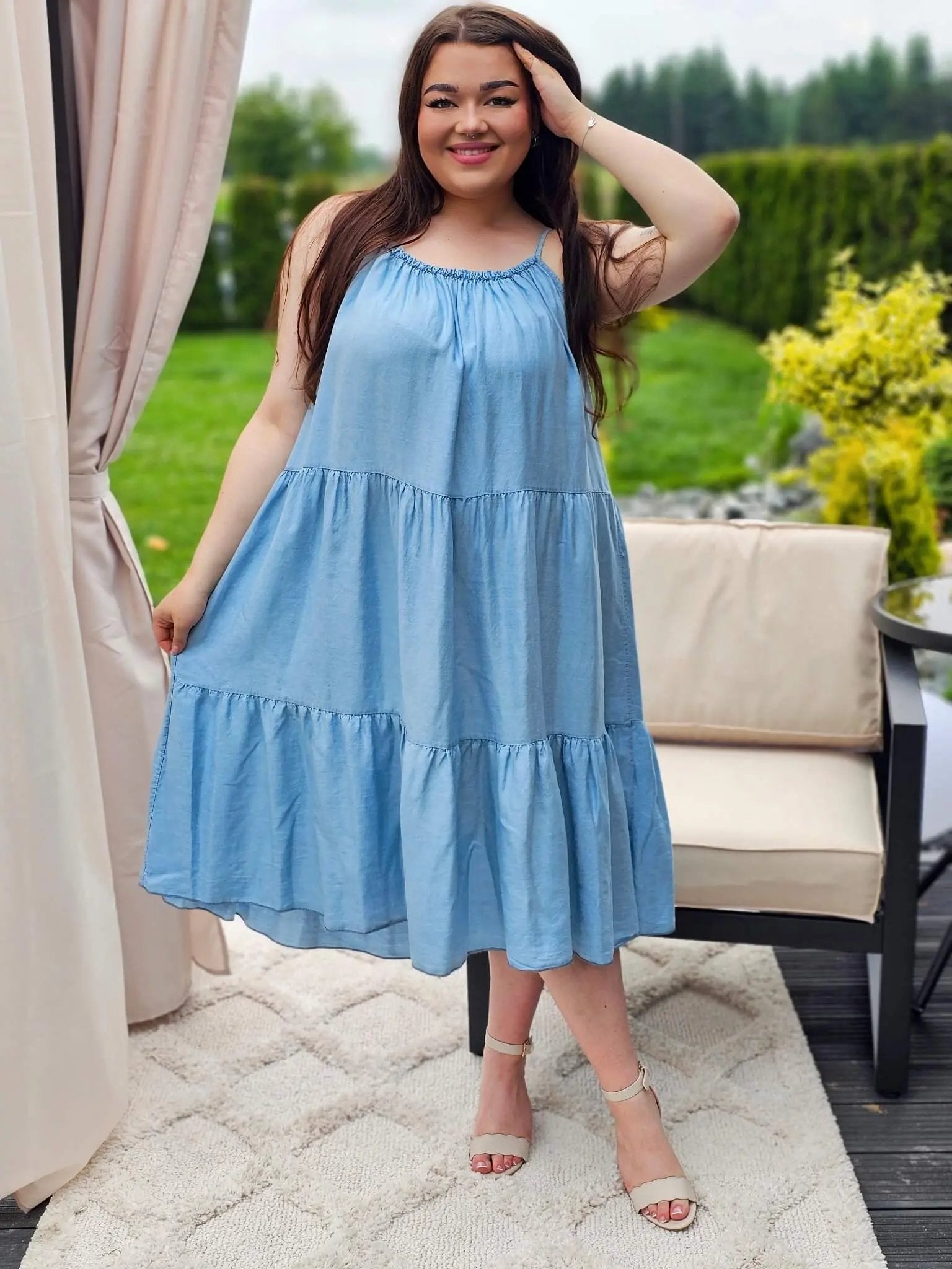 Sukienka z lekkiego jeansu na ramiączkach - dwa odcienie Stylowa XL