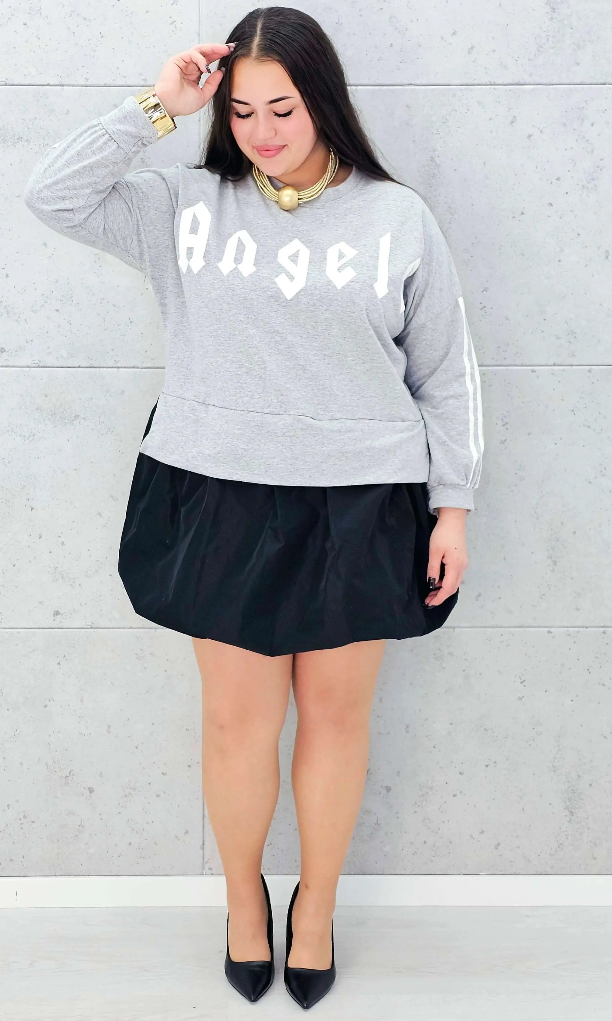 Sukienka z napisem Angel – szara sukienka plus size z czarnym dołem Stylowa XL