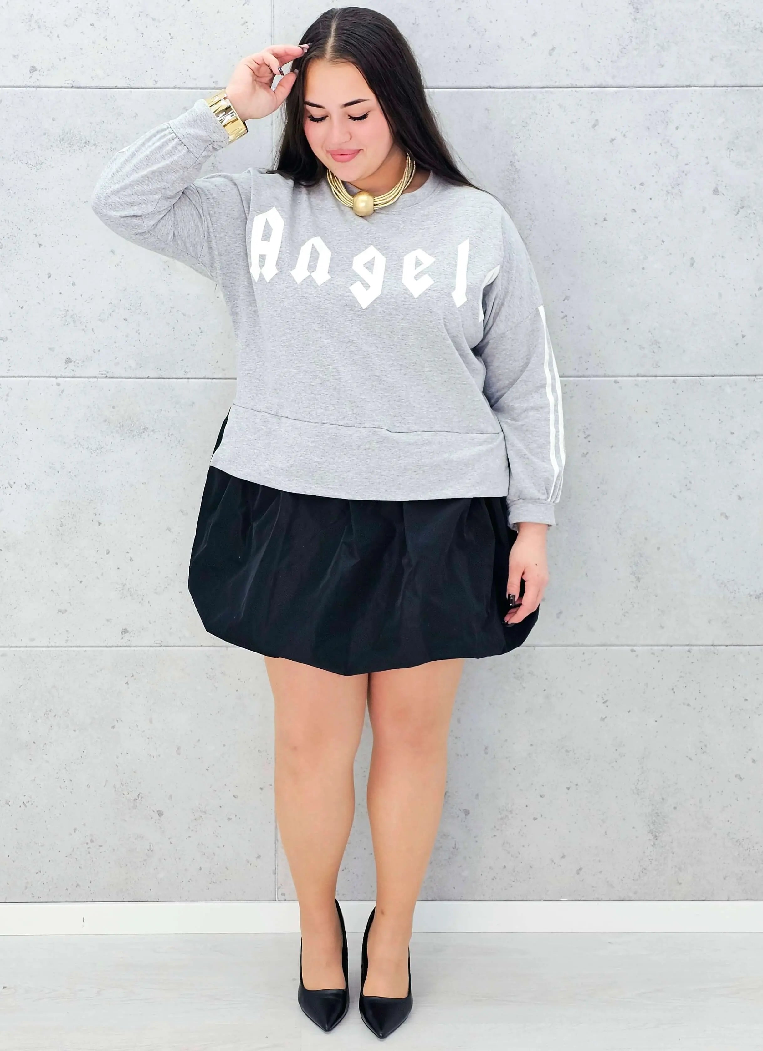 Sukienka z napisem Angel – szara sukienka plus size z czarnym dołem Stylowa XL