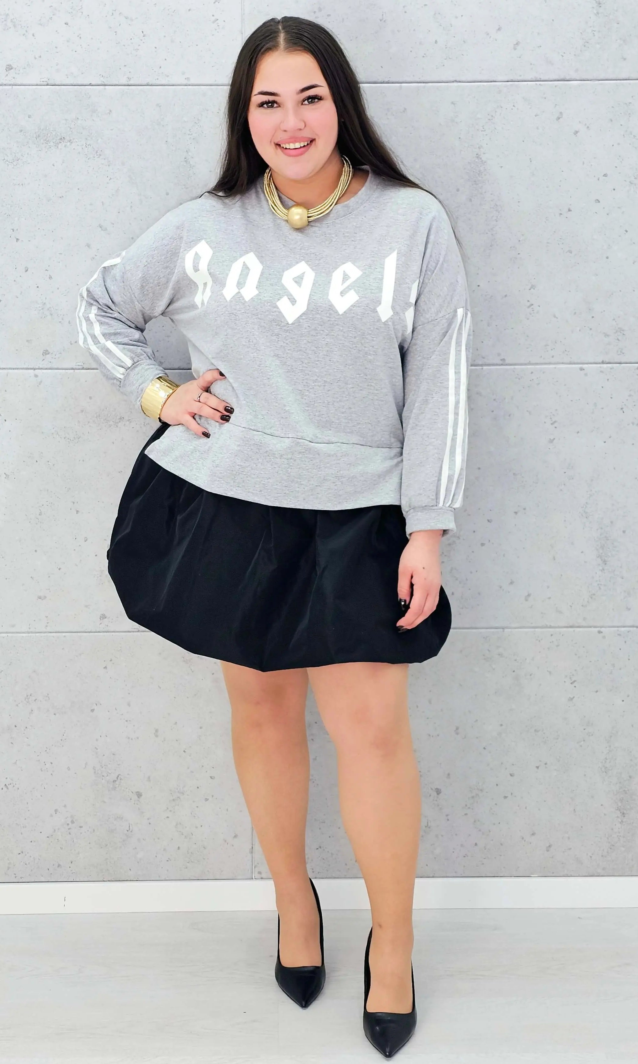 Sukienka z napisem Angel – szara sukienka plus size z czarnym dołem Stylowa XL