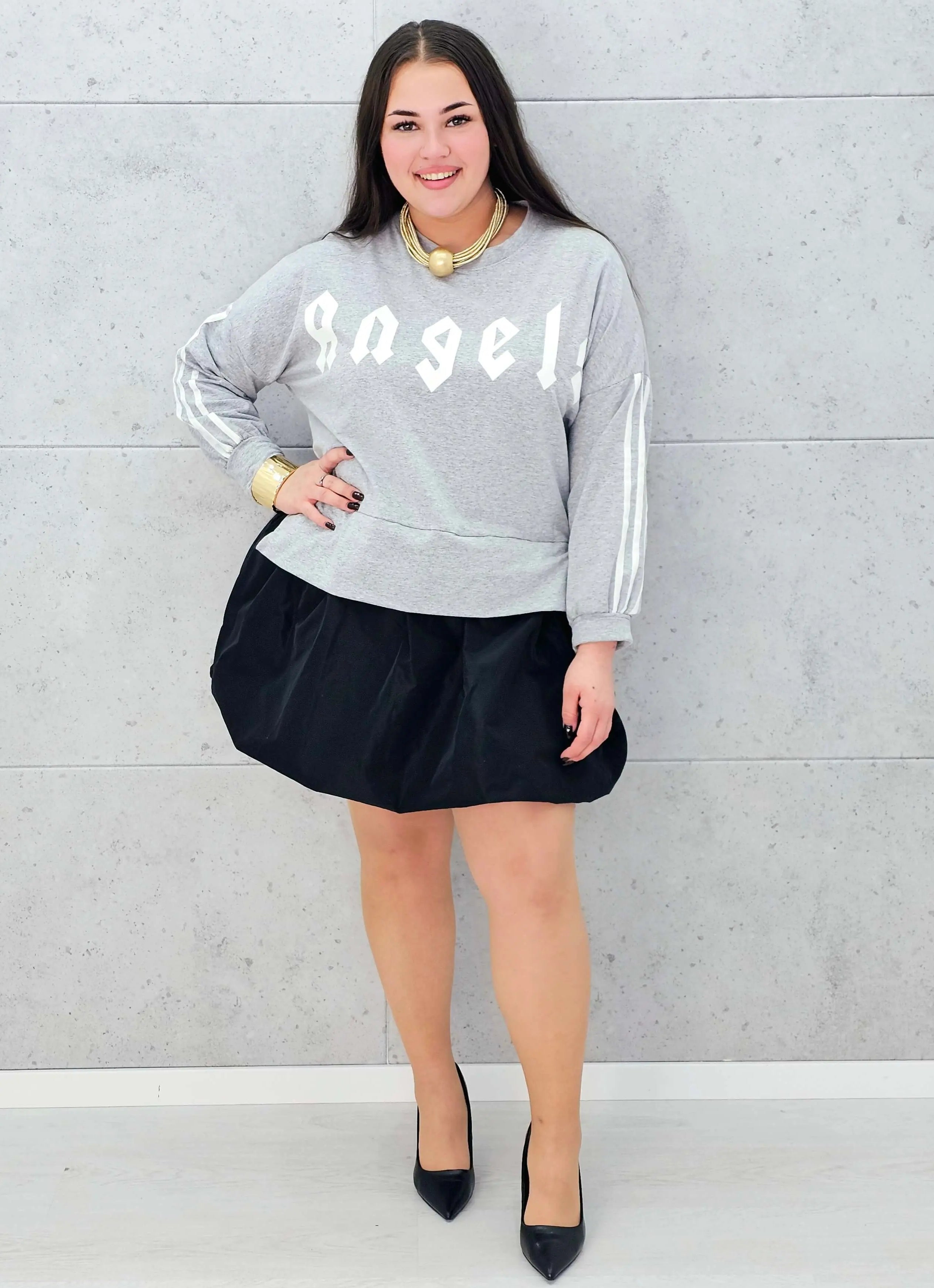 Sukienka z napisem Angel – szara sukienka plus size z czarnym dołem Stylowa XL