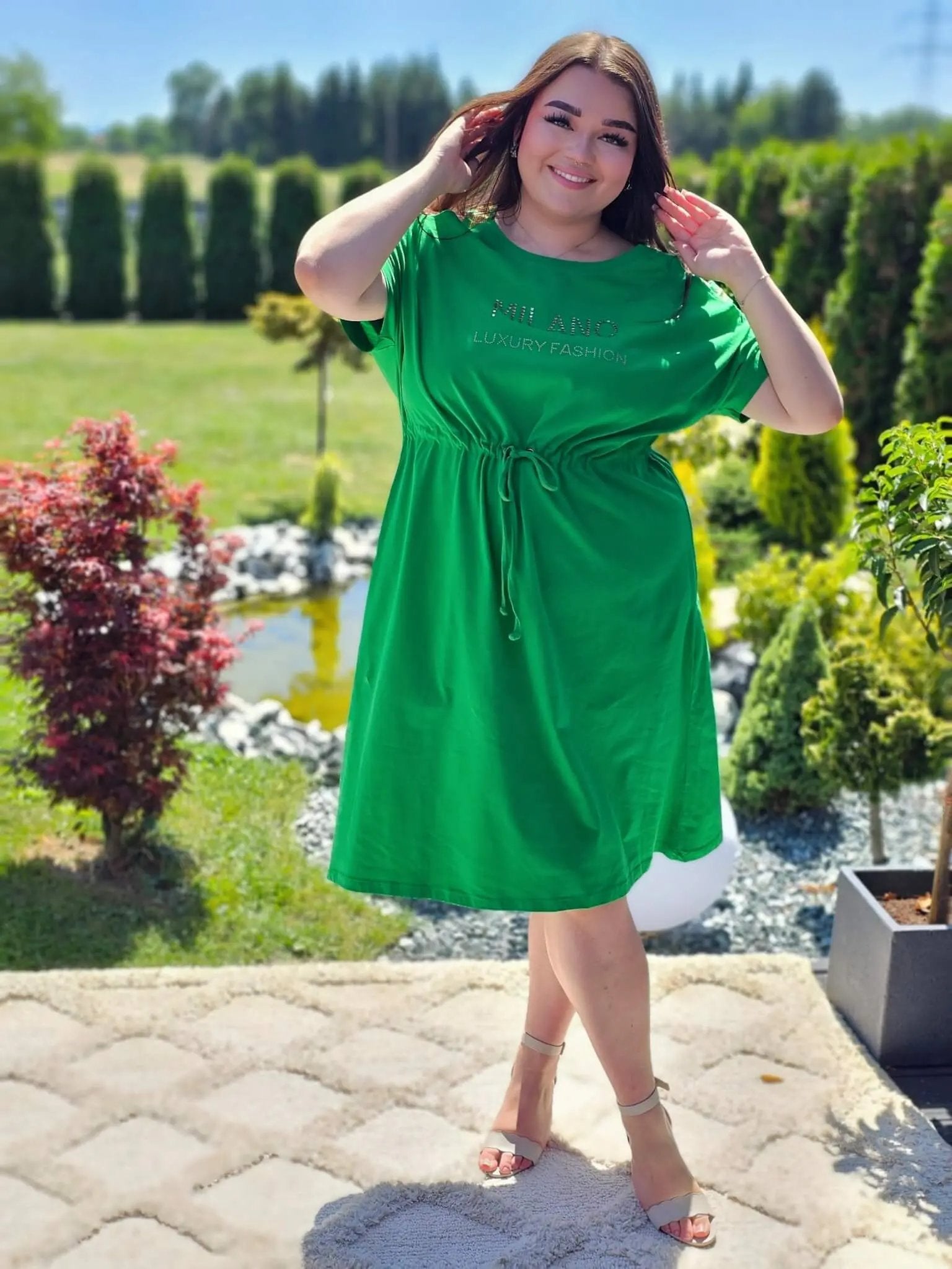 Sukienka z odsłoniętymi ramionami Stylowa XL