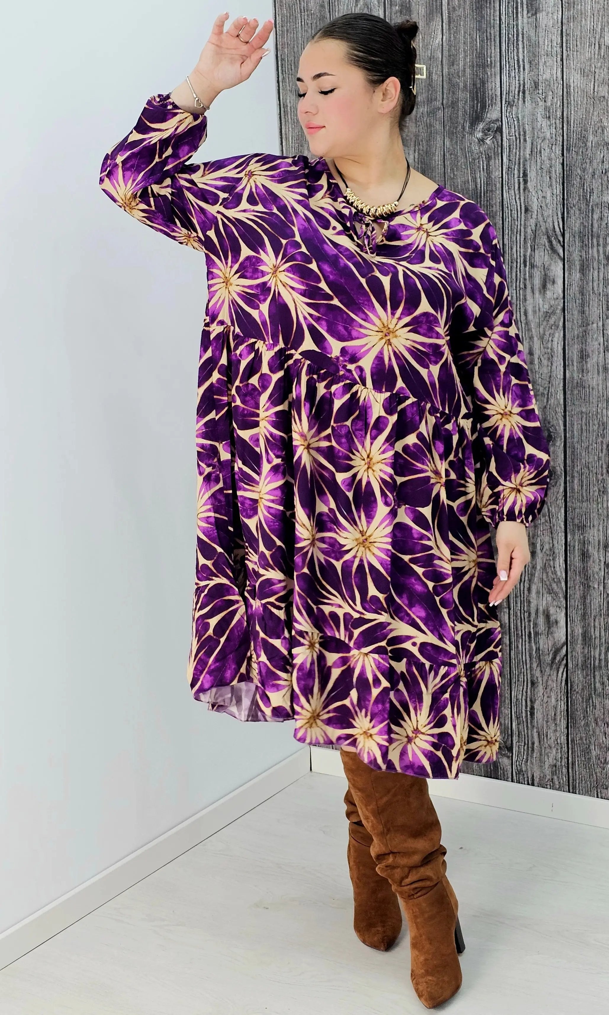 Sukienka z wzorem , wiązanie przy dekolcie - trzy kolory Stylowa XL