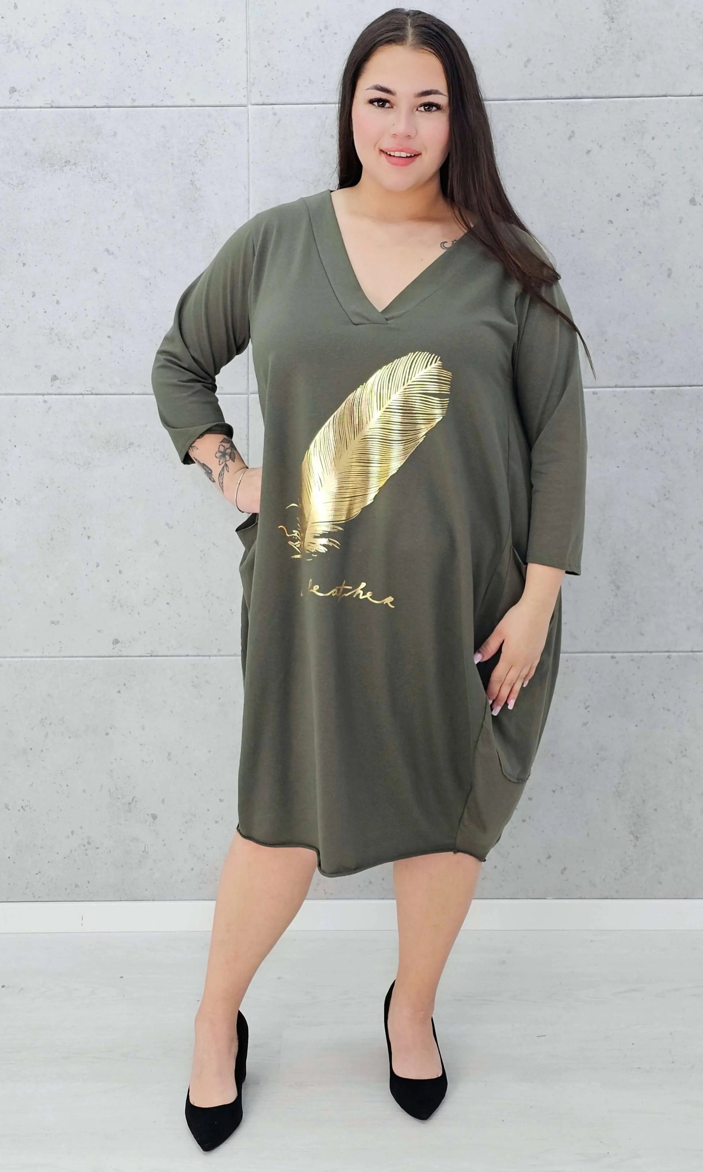 Sukienka z złotym piórem Stylowa XL