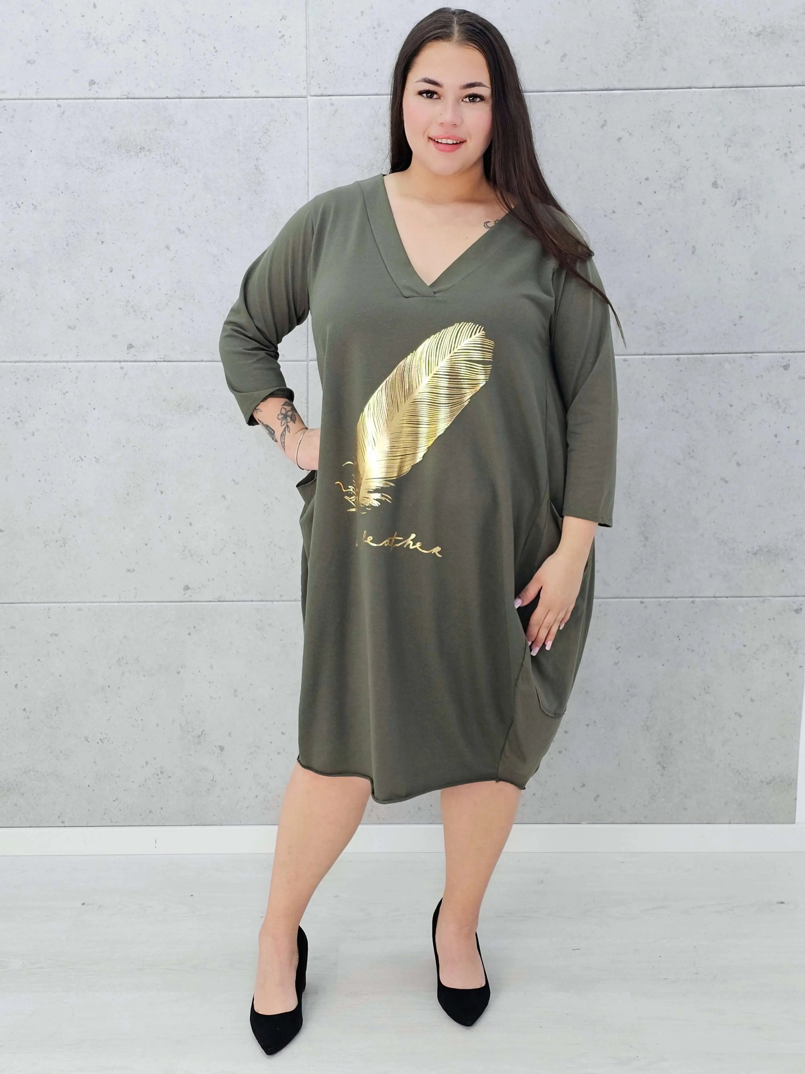 Sukienka z złotym piórem Stylowa XL