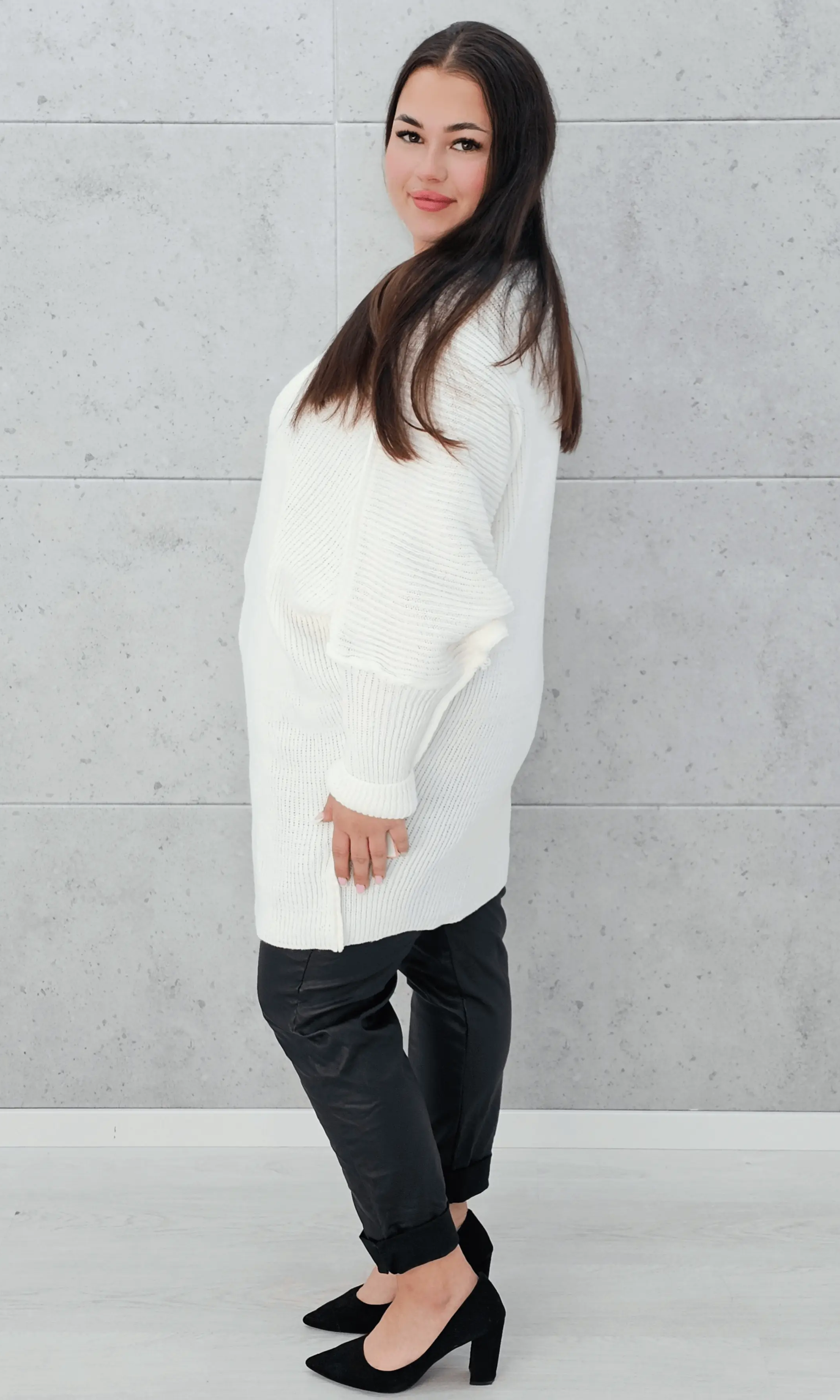 Sweter oversize z szerokimi rękawami Stylowa XL