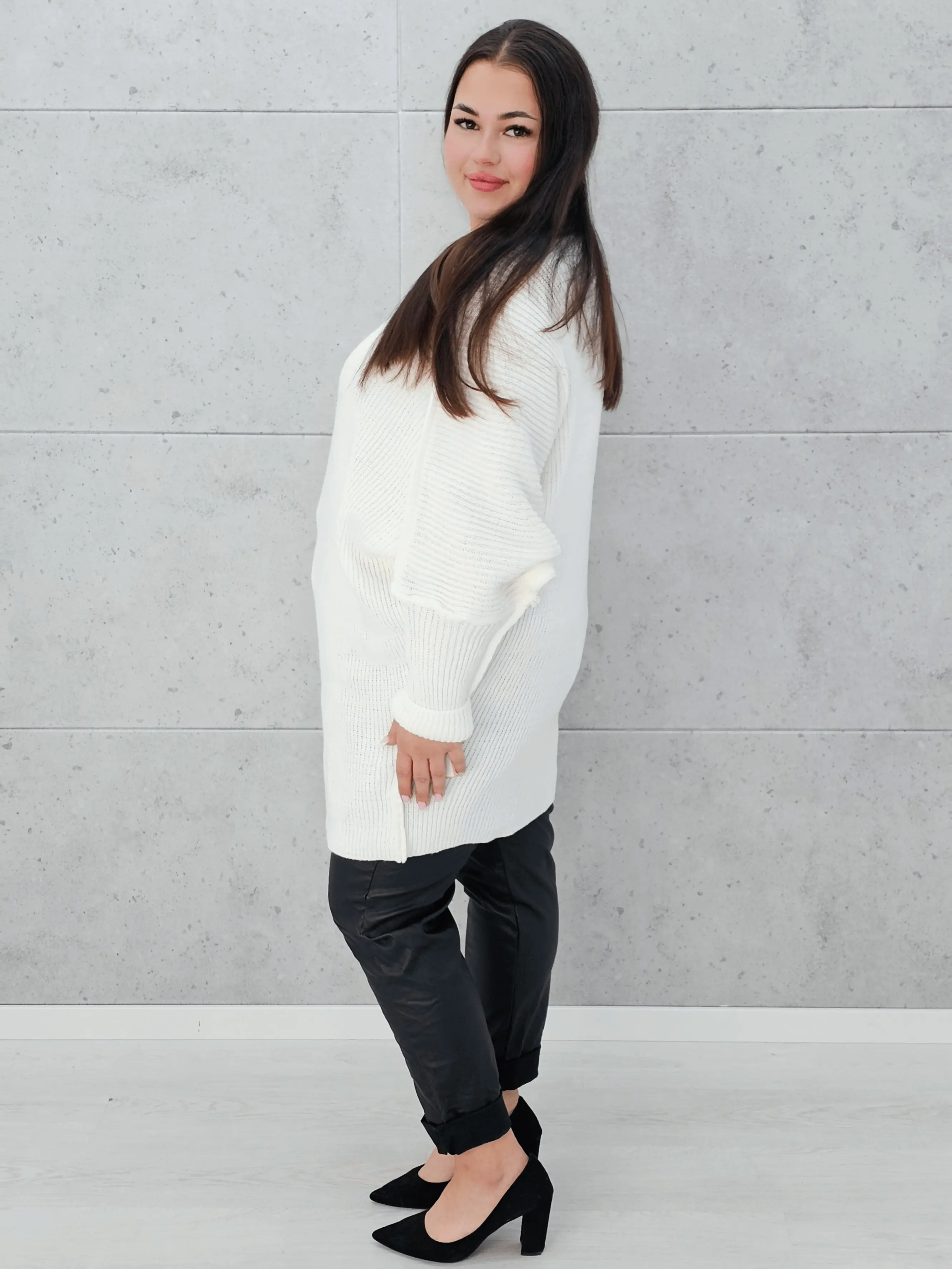 Sweter oversize z szerokimi rękawami Stylowa XL