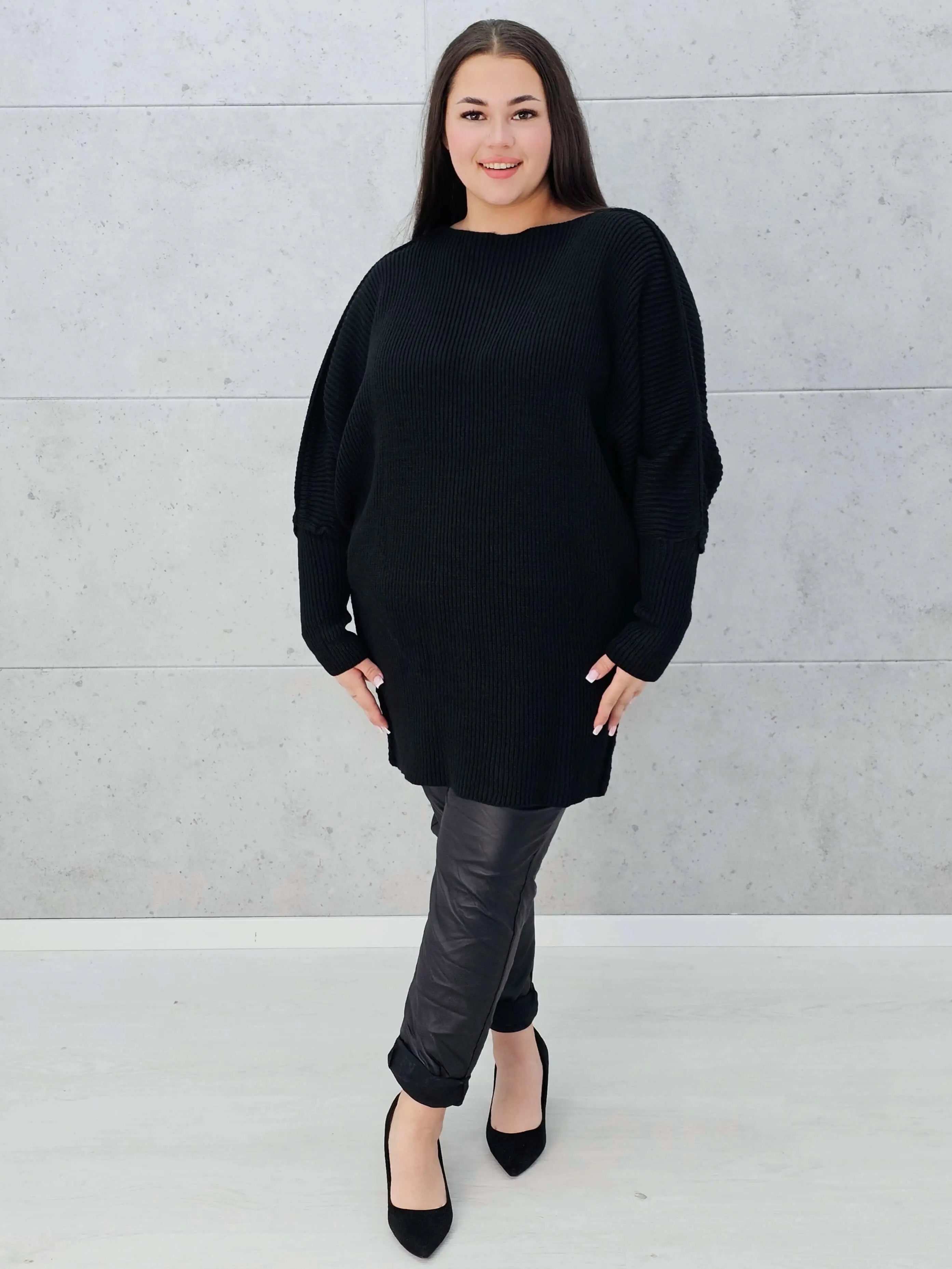 Sweter oversize z szerokimi rękawami Stylowa XL