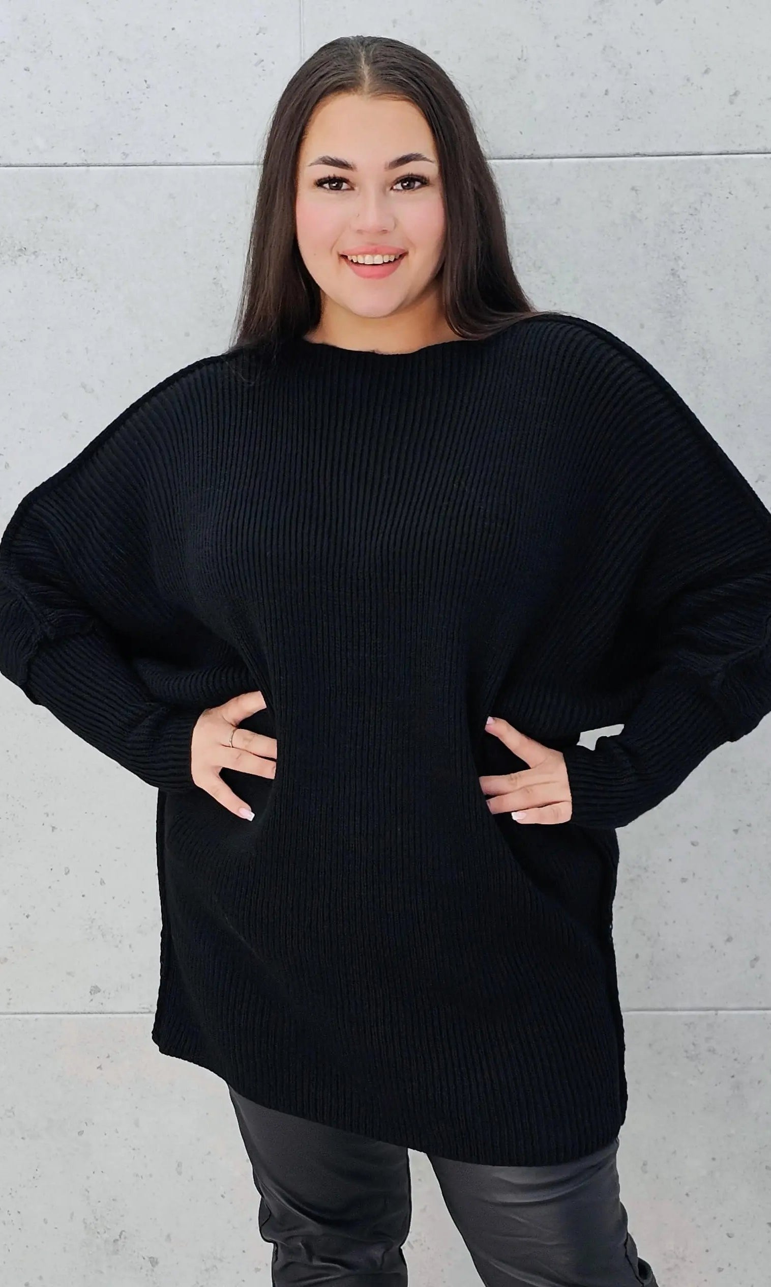 Sweter oversize z szerokimi rękawami Stylowa XL