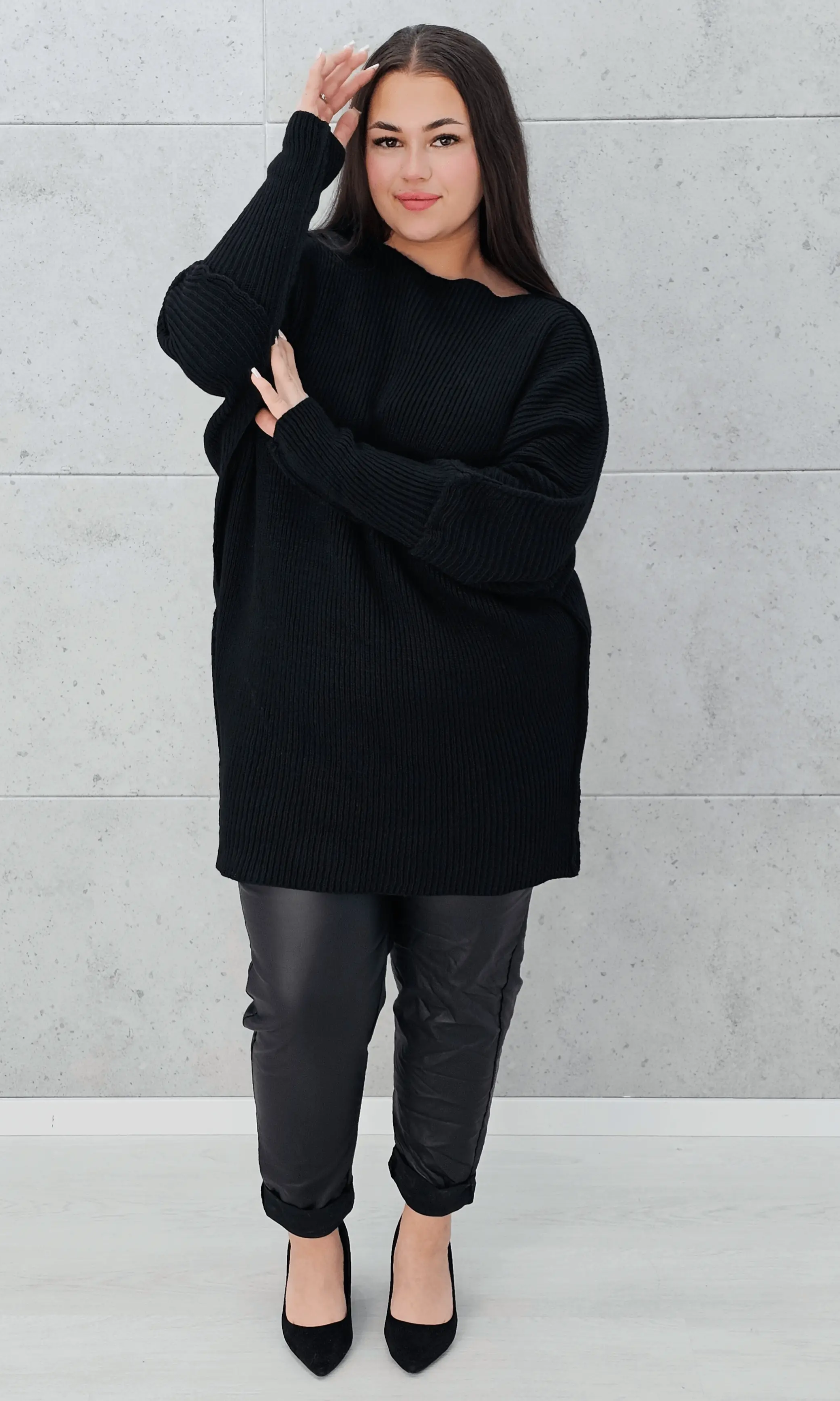 Sweter oversize z szerokimi rękawami Stylowa XL