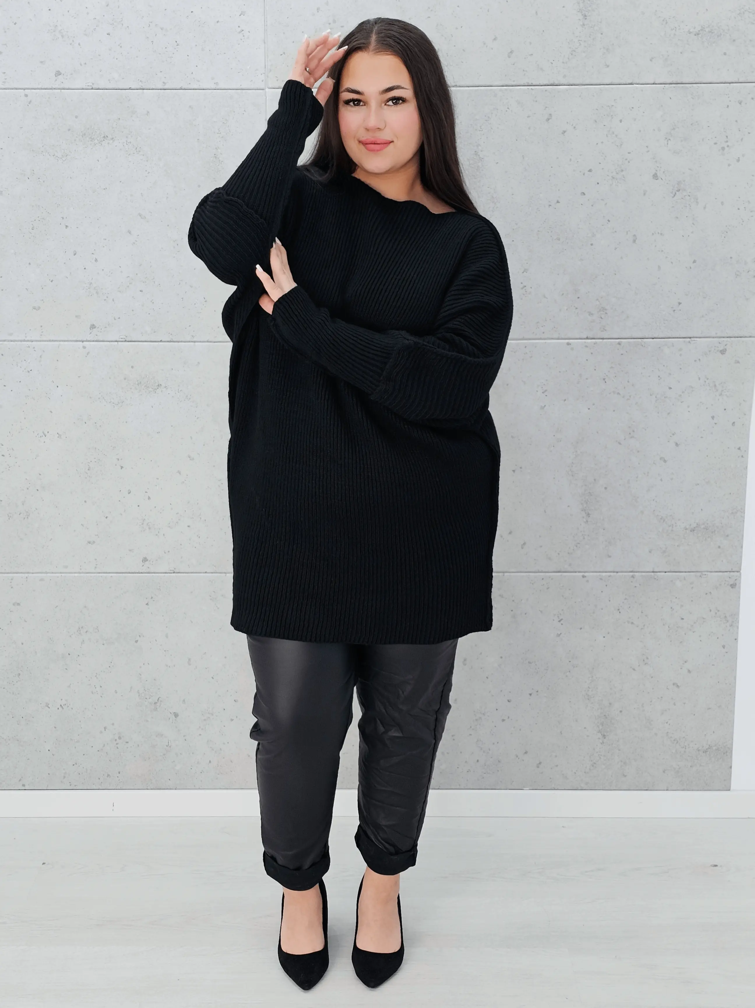 Sweter oversize z szerokimi rękawami Stylowa XL