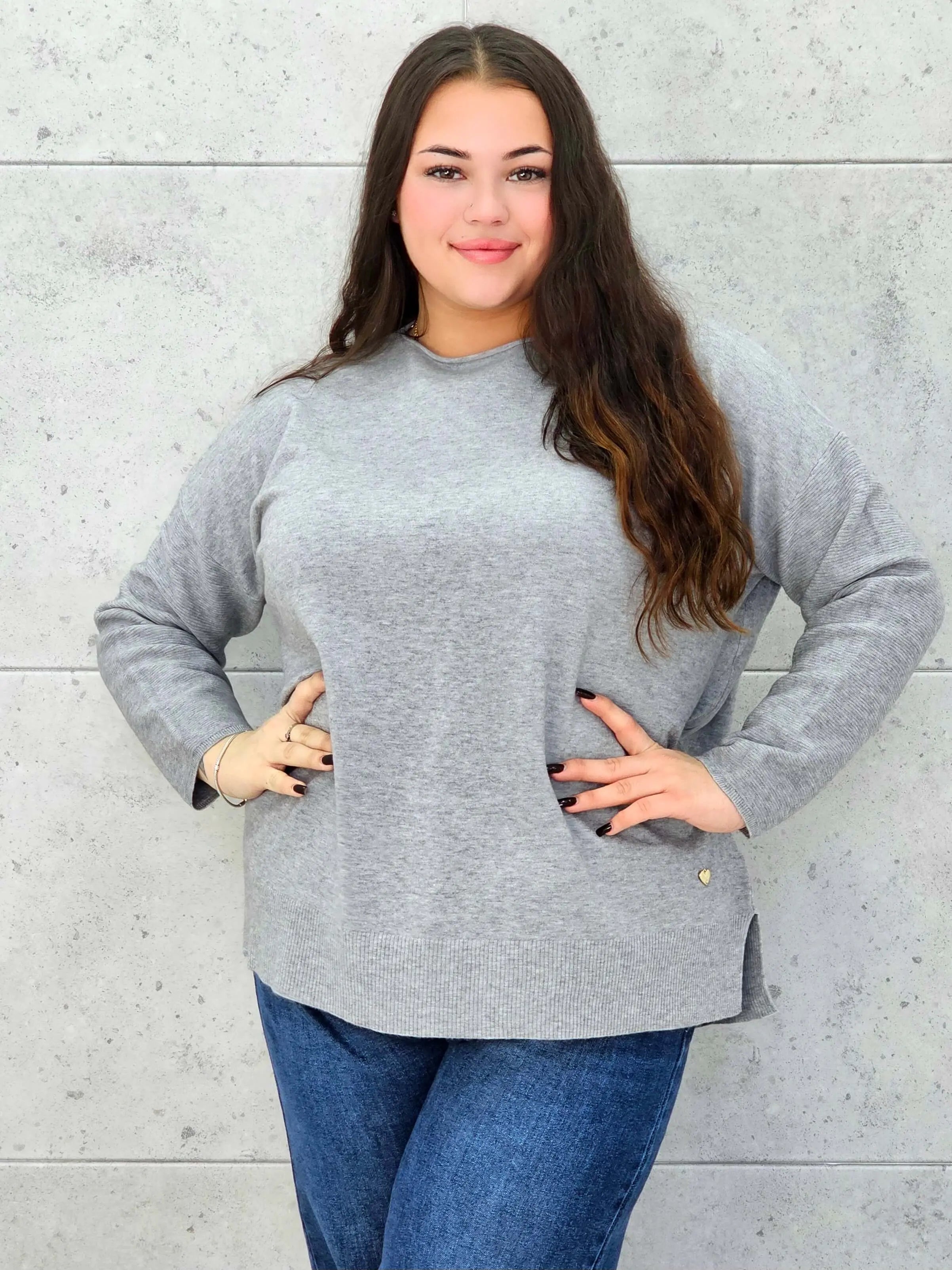 Sweter plus size StylowaXL – klasyka i komfort w wielu kolorach - Stylowa XL