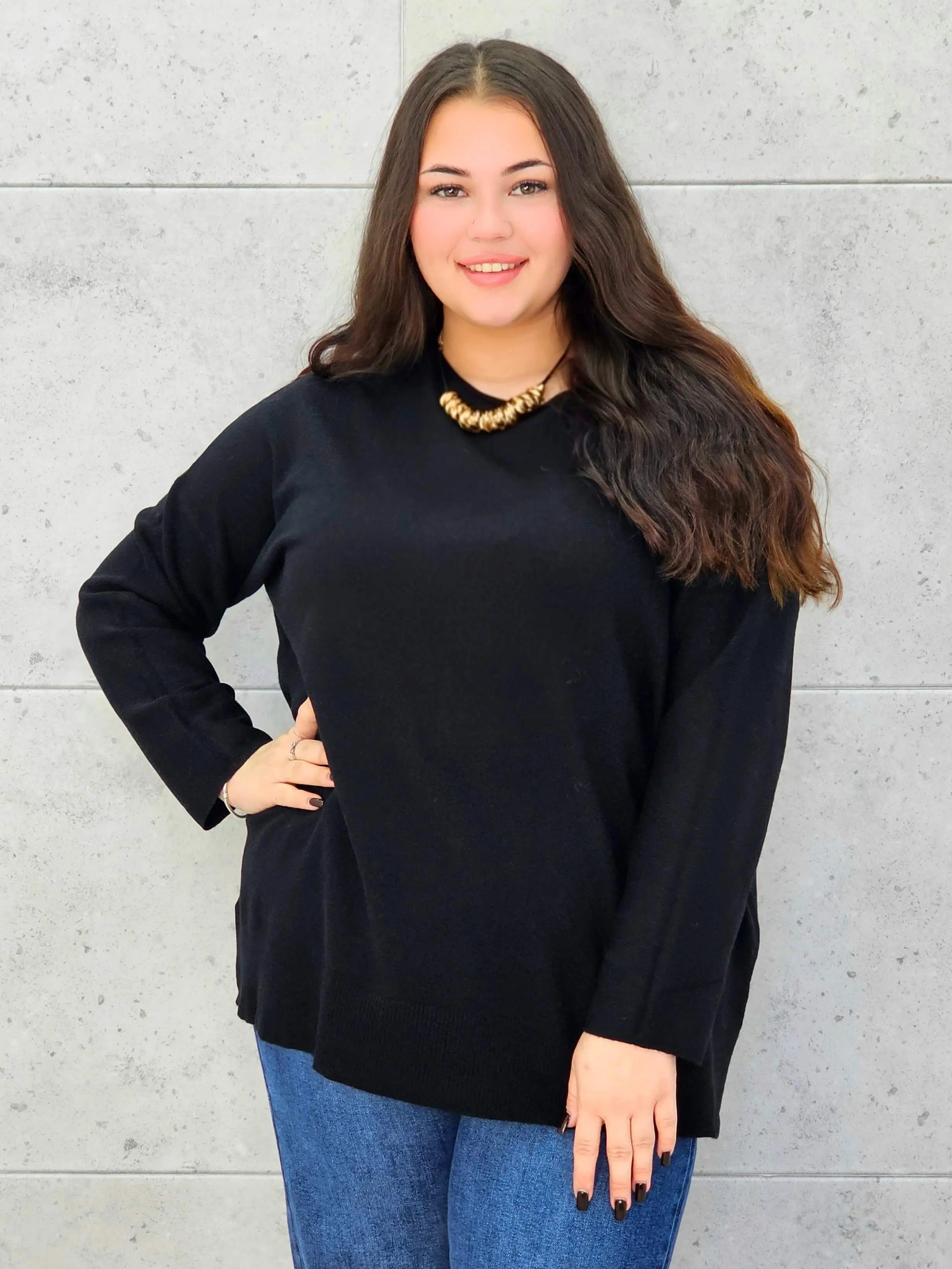 Sweter plus size StylowaXL – klasyka i komfort w wielu kolorach - Stylowa XL