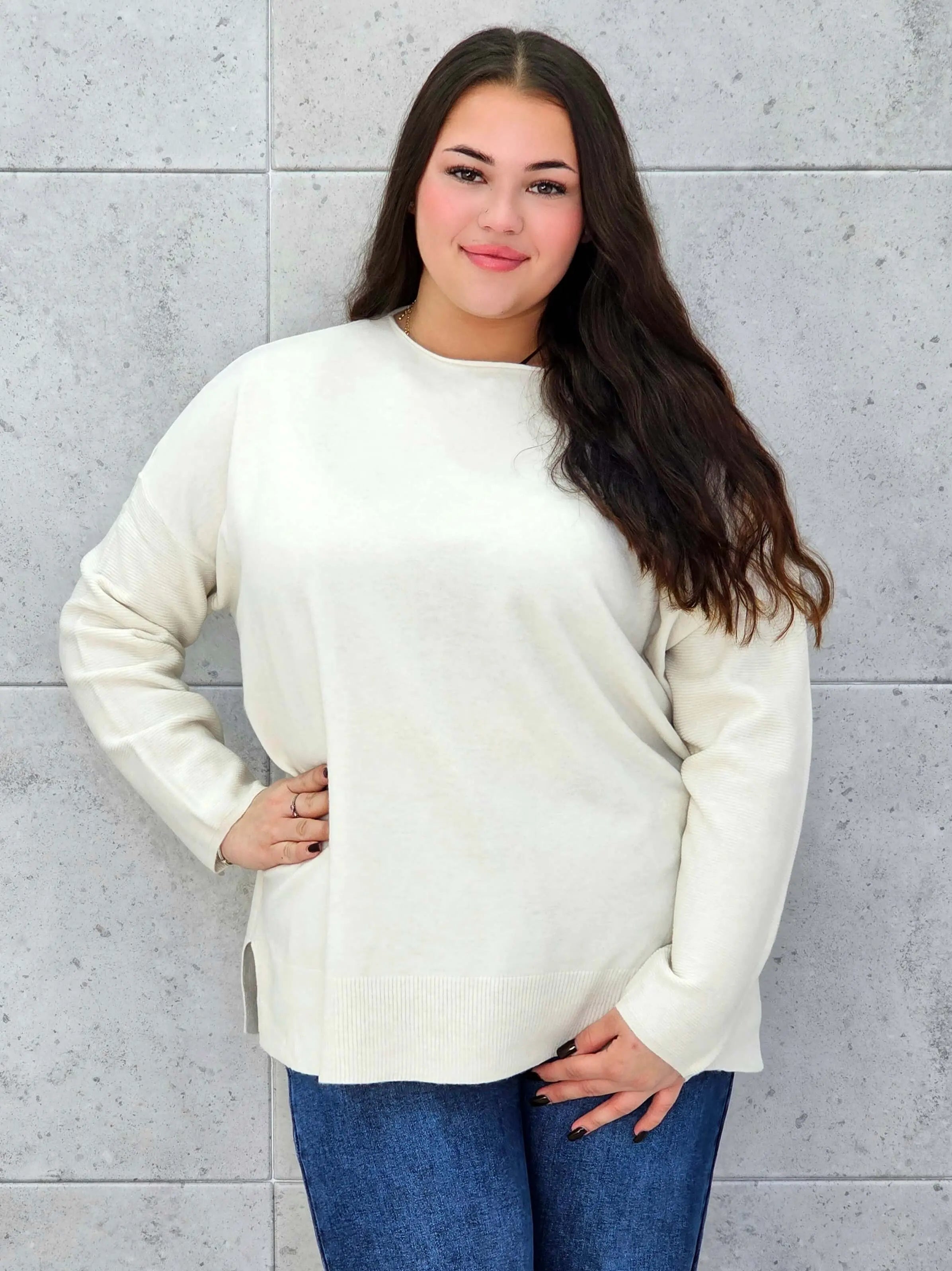Sweter plus size StylowaXL – klasyka i komfort w wielu kolorach - Stylowa XL