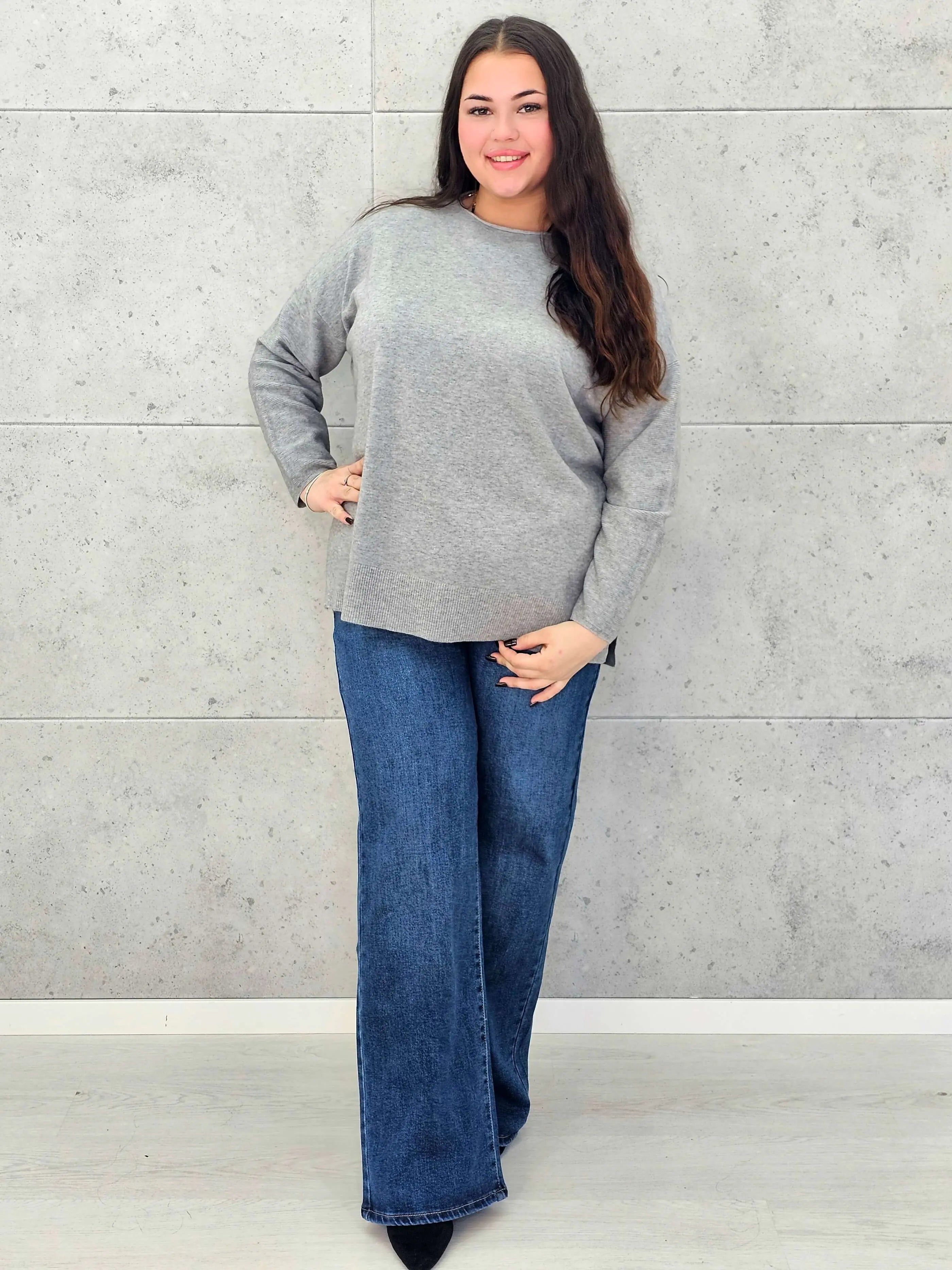 Sweter plus size StylowaXL – klasyka i komfort w wielu kolorach - Stylowa XL