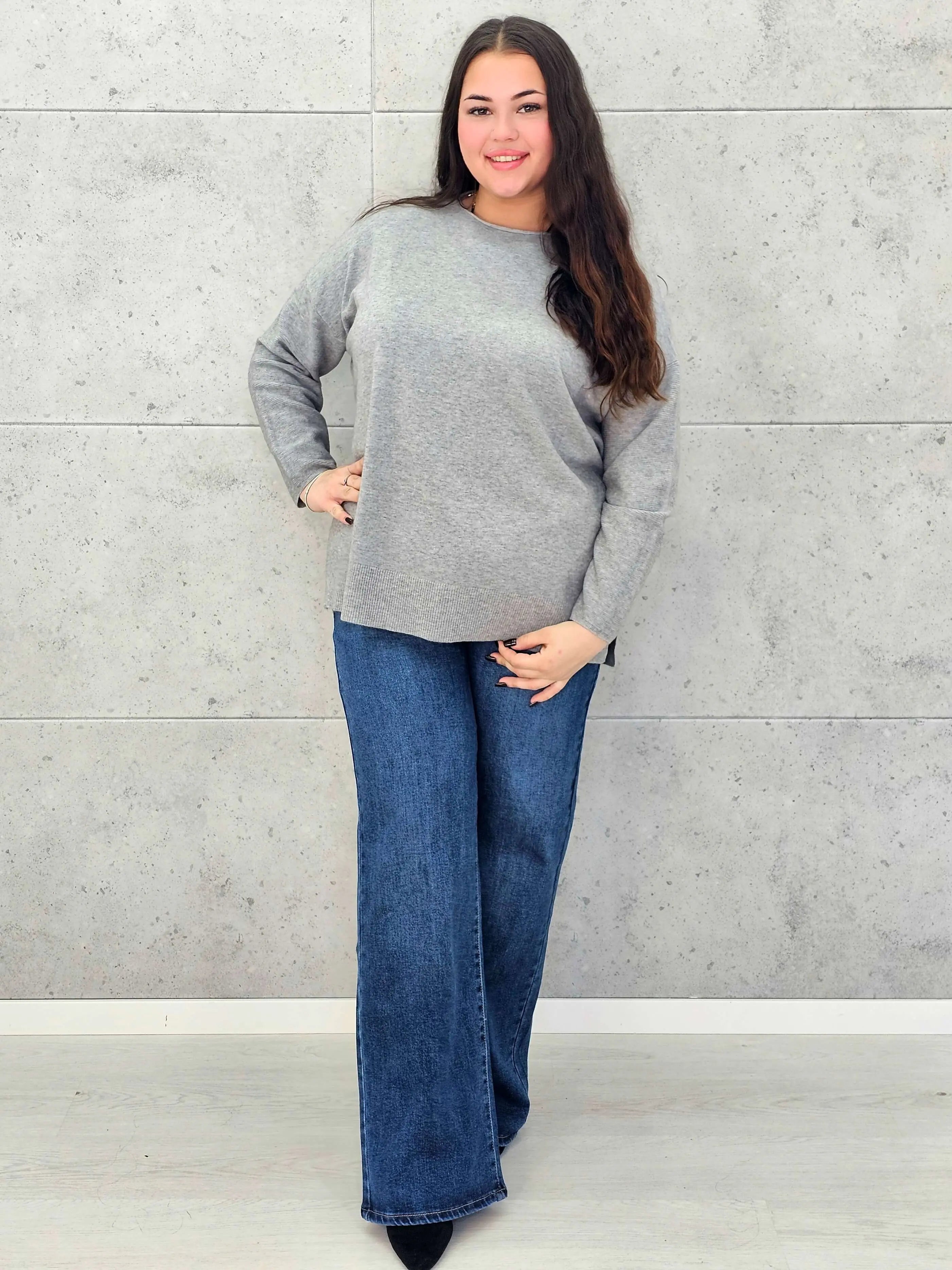 Sweter plus size StylowaXL – klasyka i komfort w wielu kolorach - Stylowa XL
