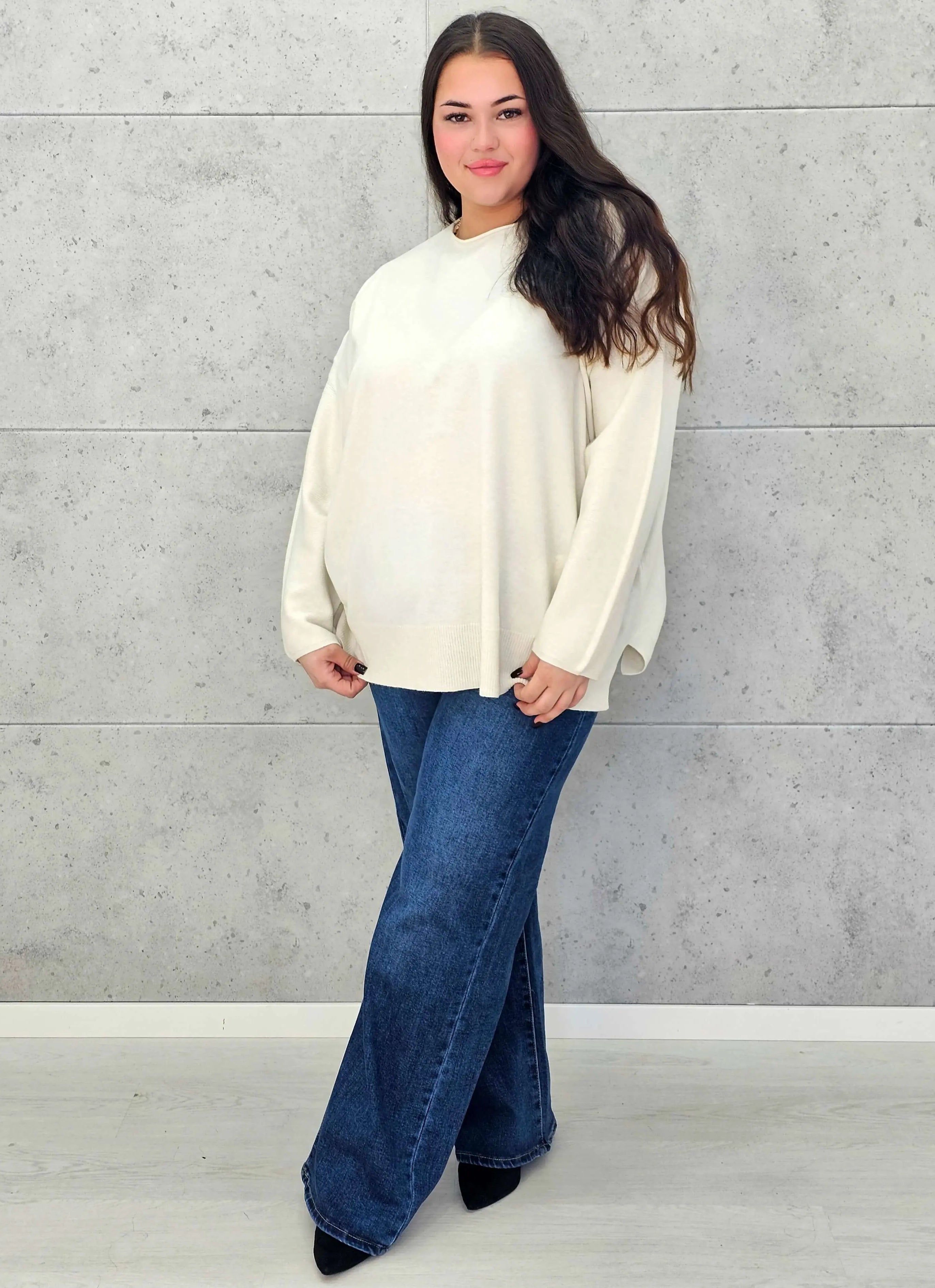 Sweter plus size StylowaXL – klasyka i komfort w wielu kolorach - Stylowa XL