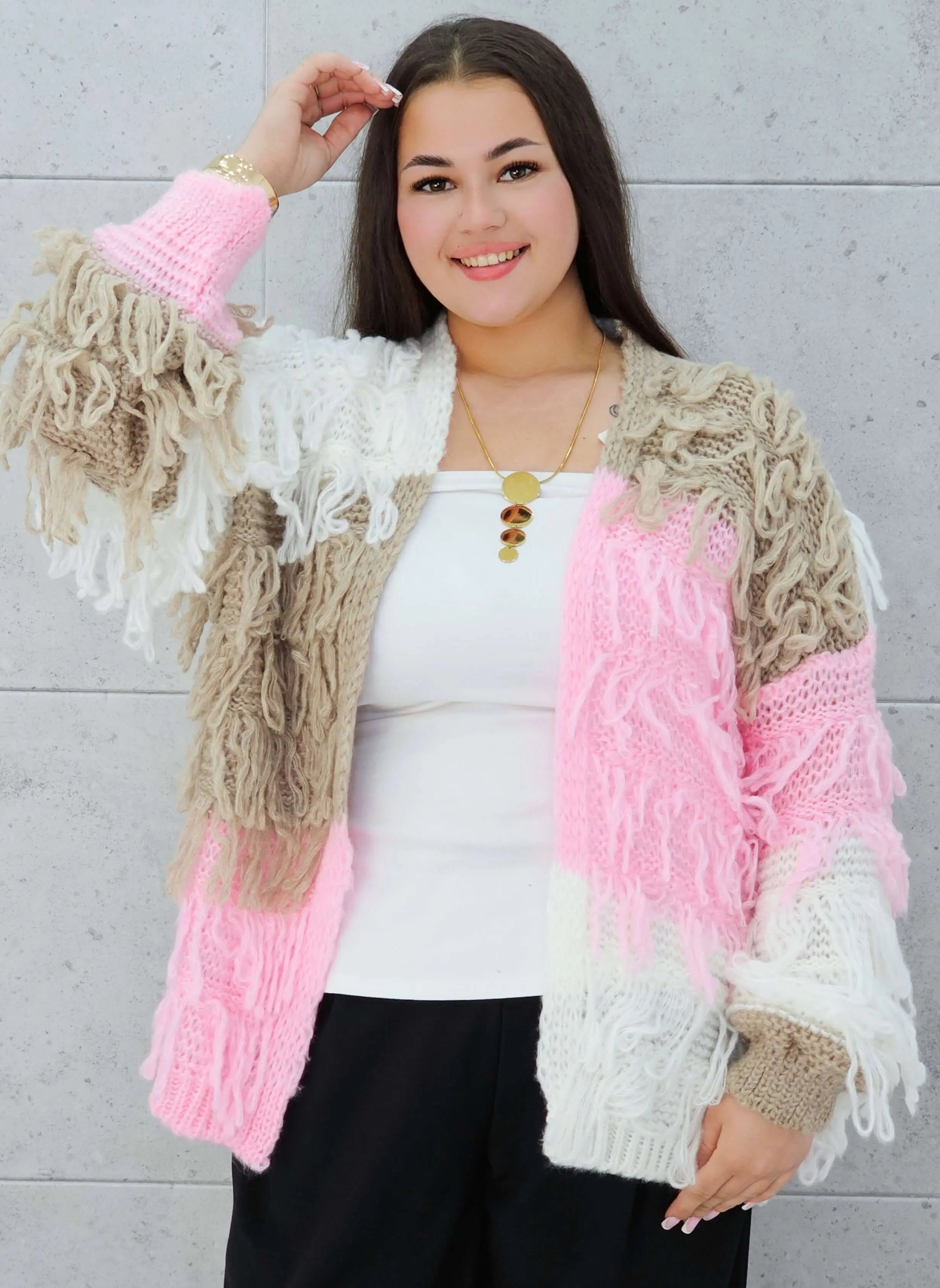 Sweter plus size – ciepły, stylowy i idealnie dopasowany do kobiecej sylwetki Stylowa XL