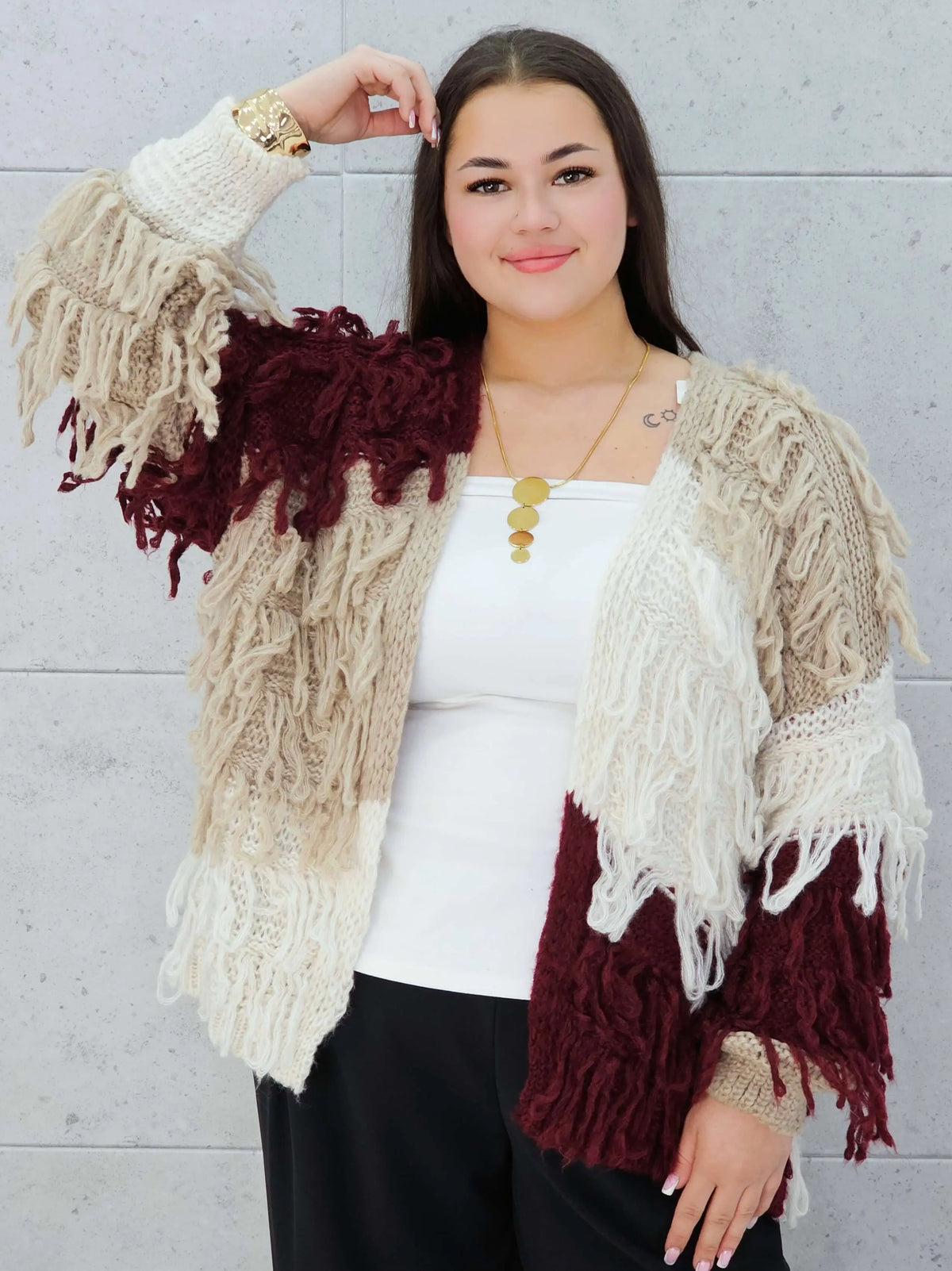 Sweter plus size – ciepły, stylowy i idealnie dopasowany do kobiecej sylwetki Stylowa XL