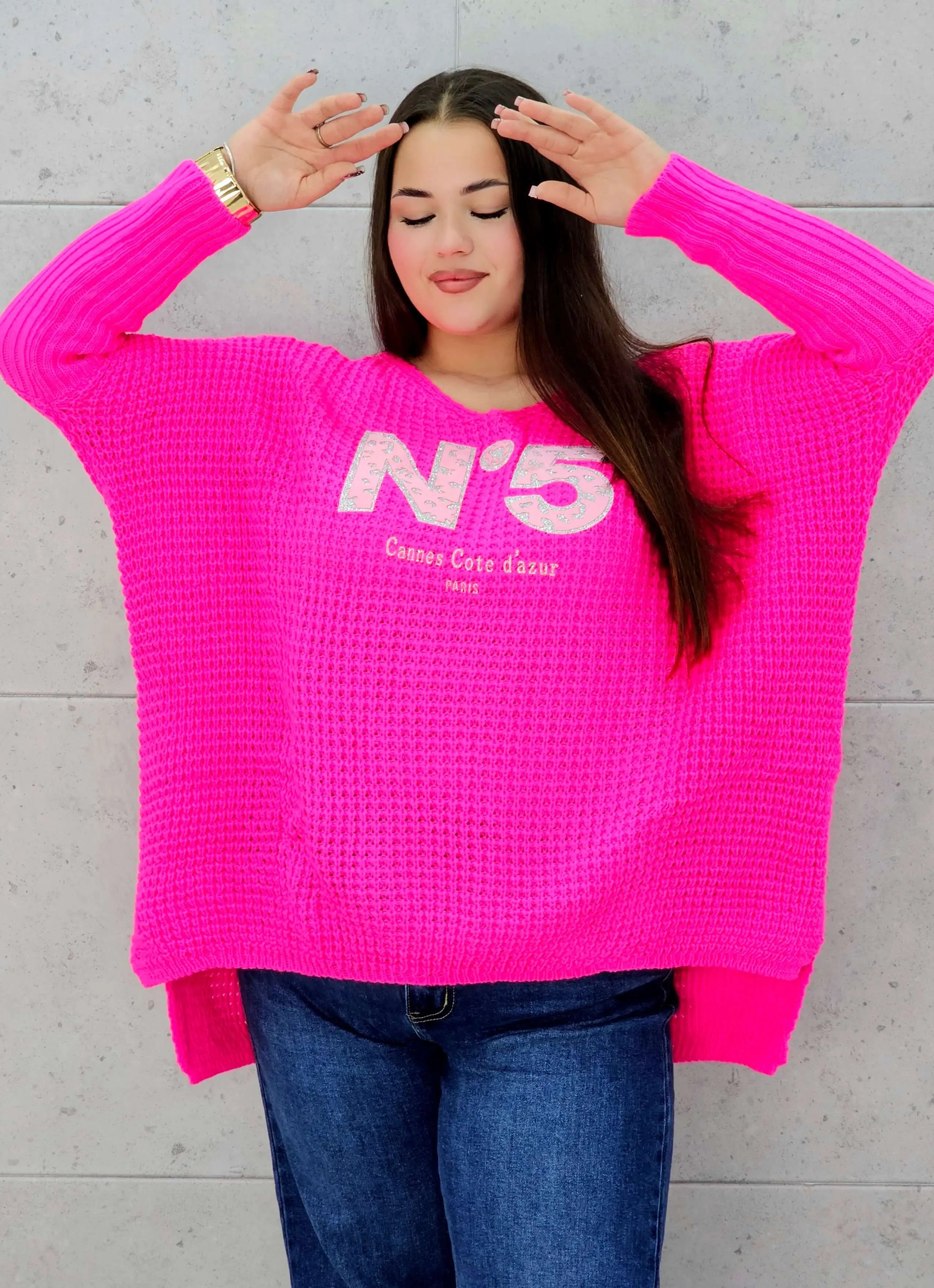 Sweter plus size z aplikacją – styl i wygoda w jednym Stylowa XL Stylowa XL