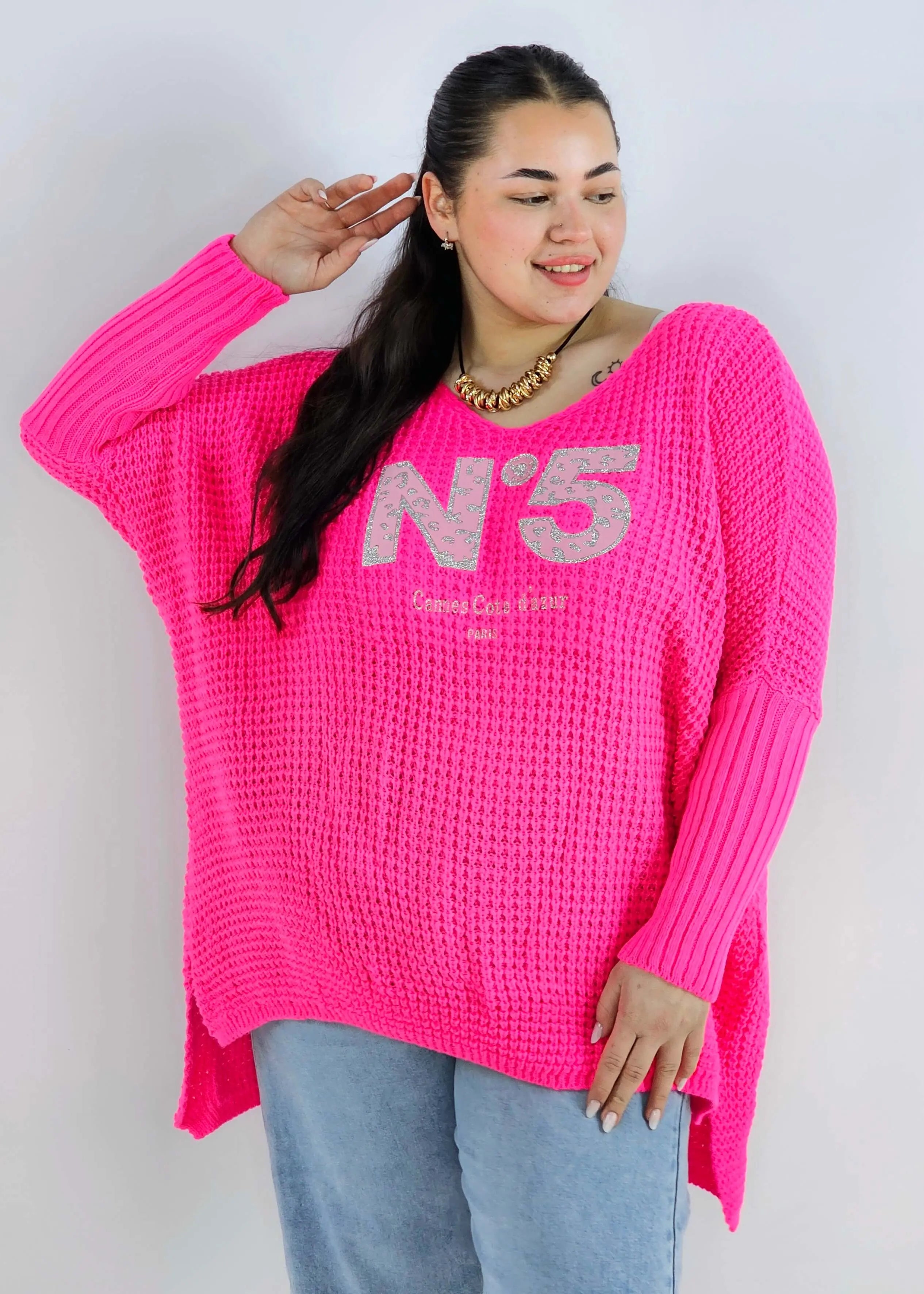 Sweter plus size z aplikacją – styl i wygoda w jednym Stylowa XL Stylowa XL