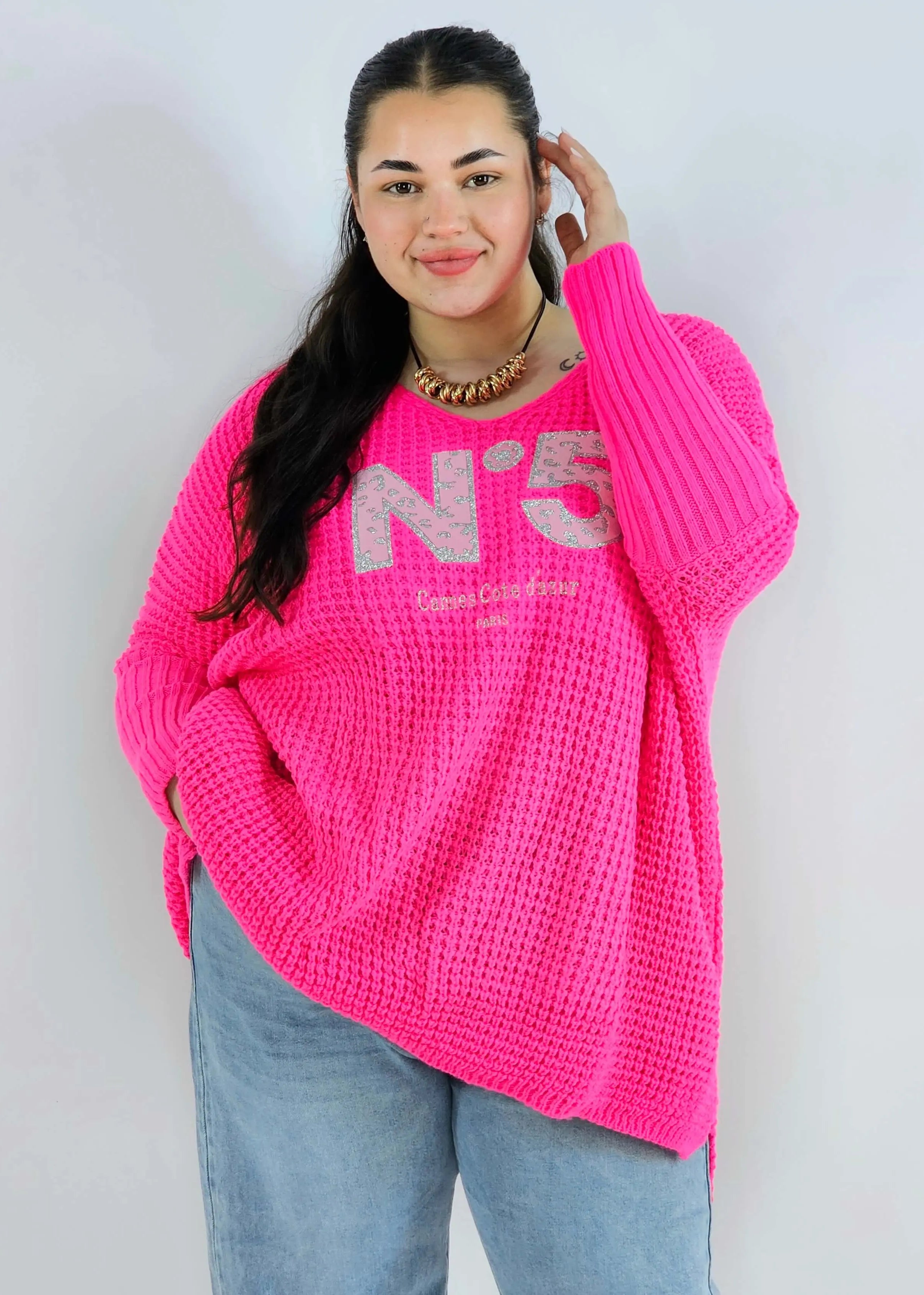 Sweter plus size z aplikacją – styl i wygoda w jednym Stylowa XL Stylowa XL