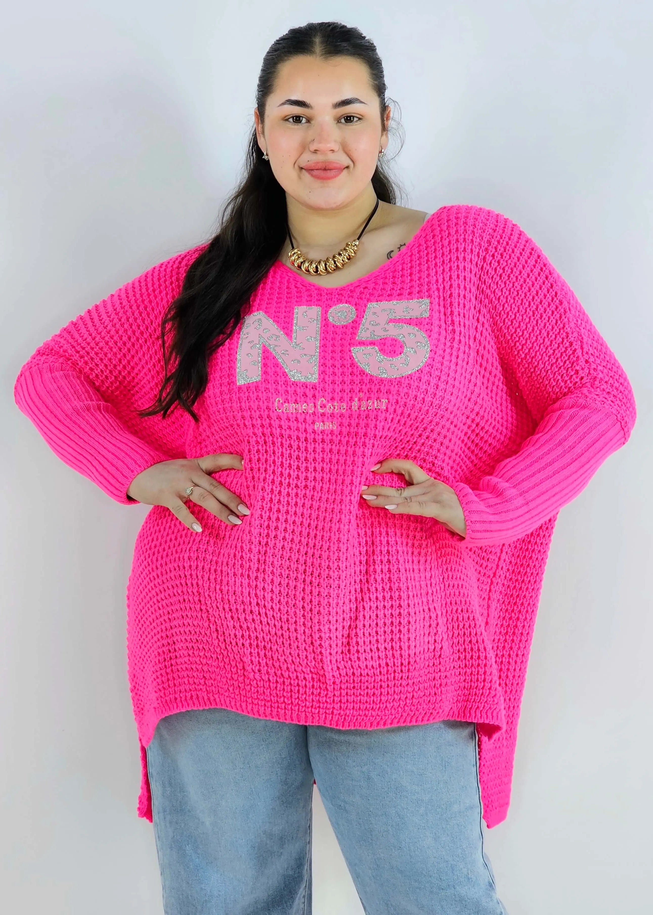 Sweter plus size z aplikacją – styl i wygoda w jednym Stylowa XL Stylowa XL