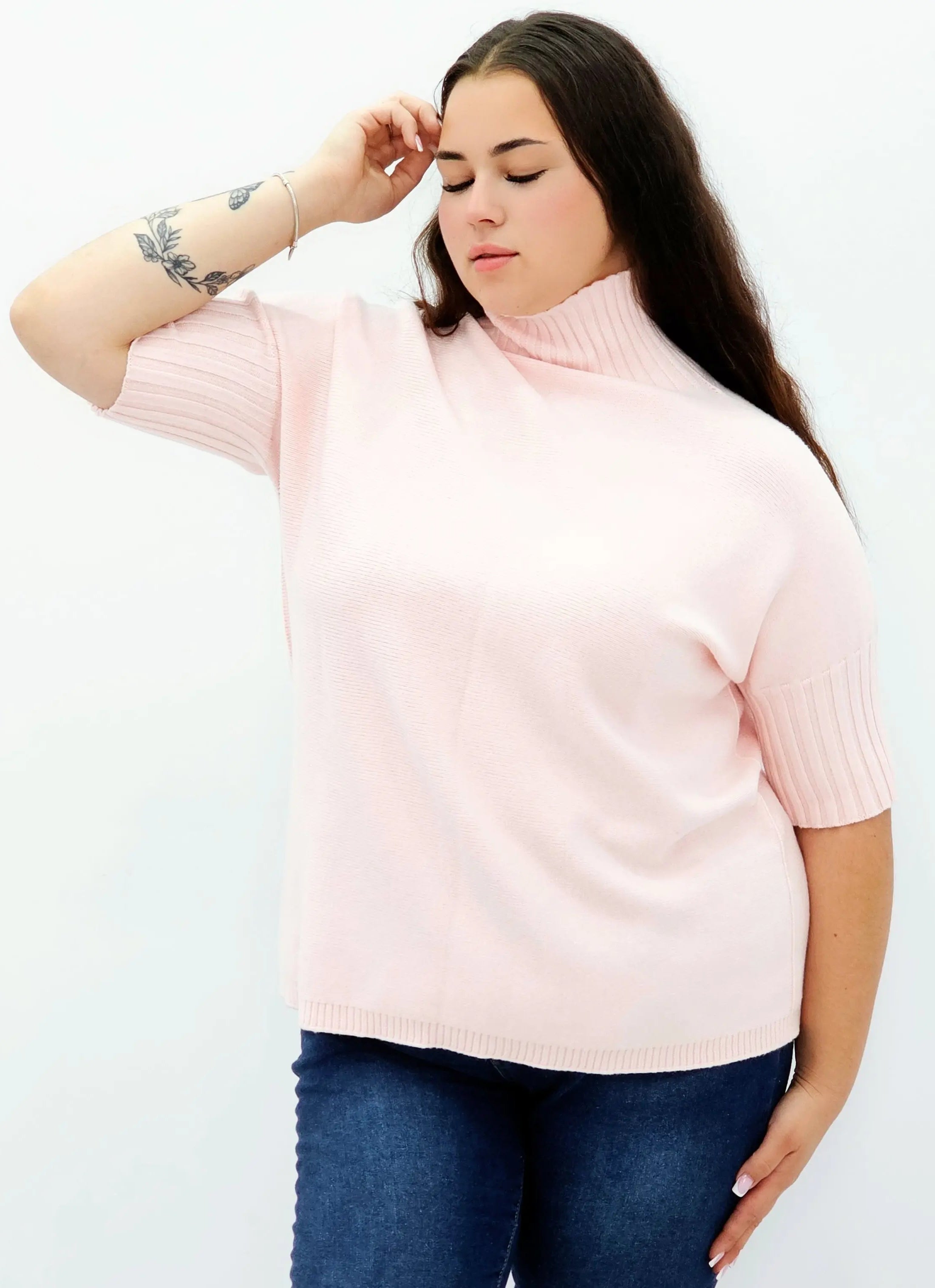 Sweter plus size z golfem – miękki, kobiecy i stylowy Stylowa XL