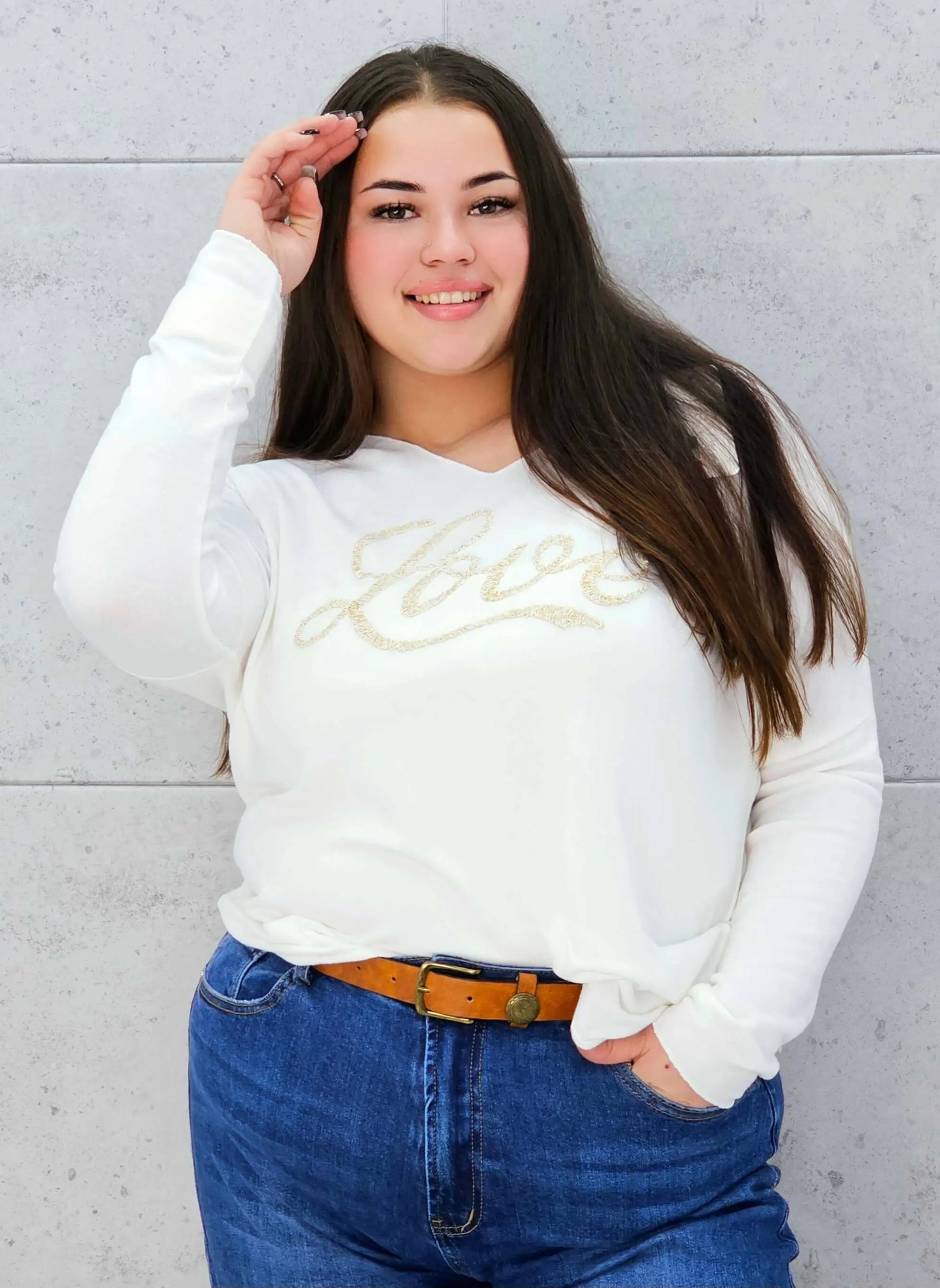 Sweter z Dekoltem w Serek i Napisem "Love" Stylowa XL