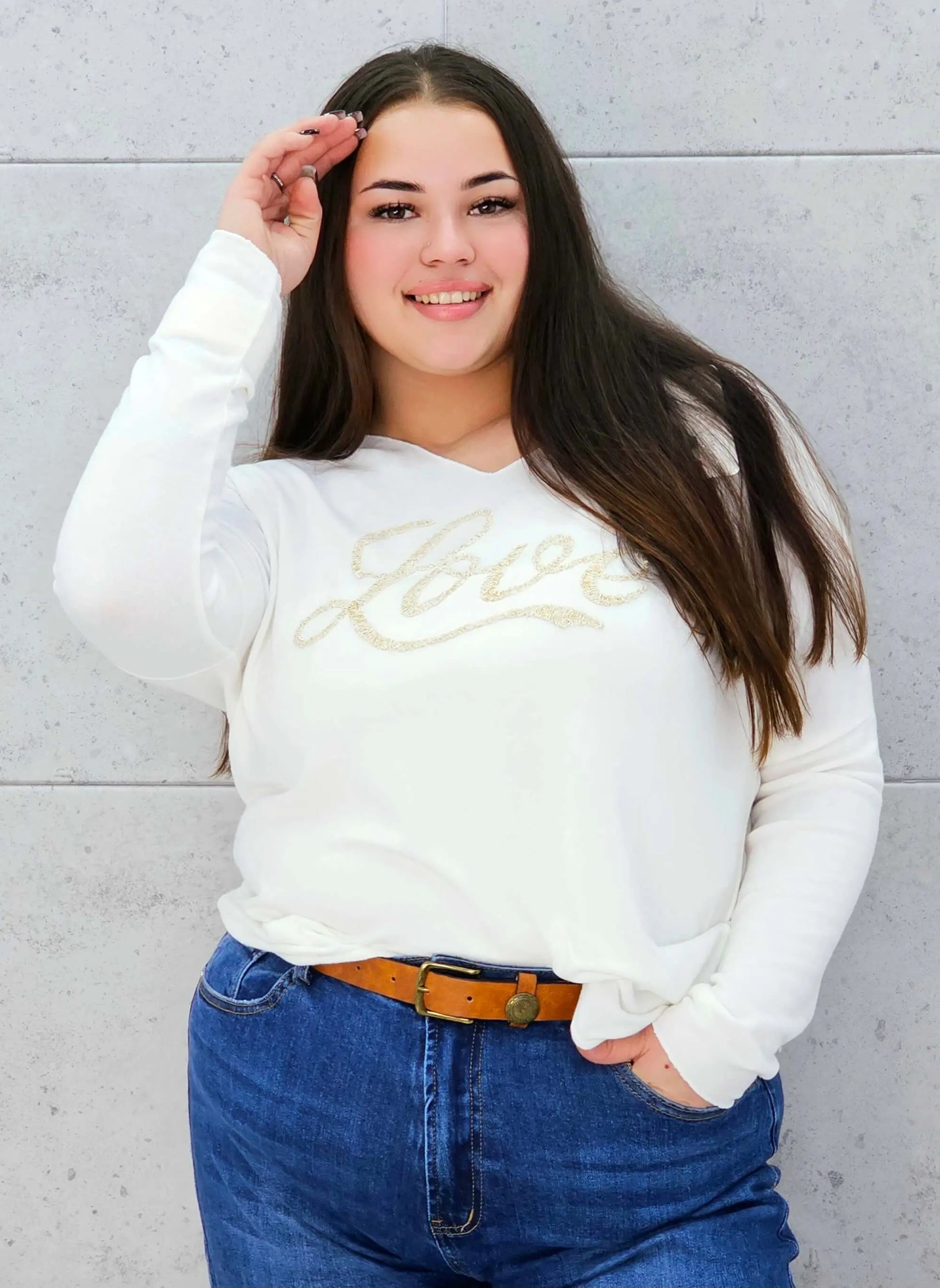 Sweter z Dekoltem w Serek i Napisem "Love" Stylowa XL