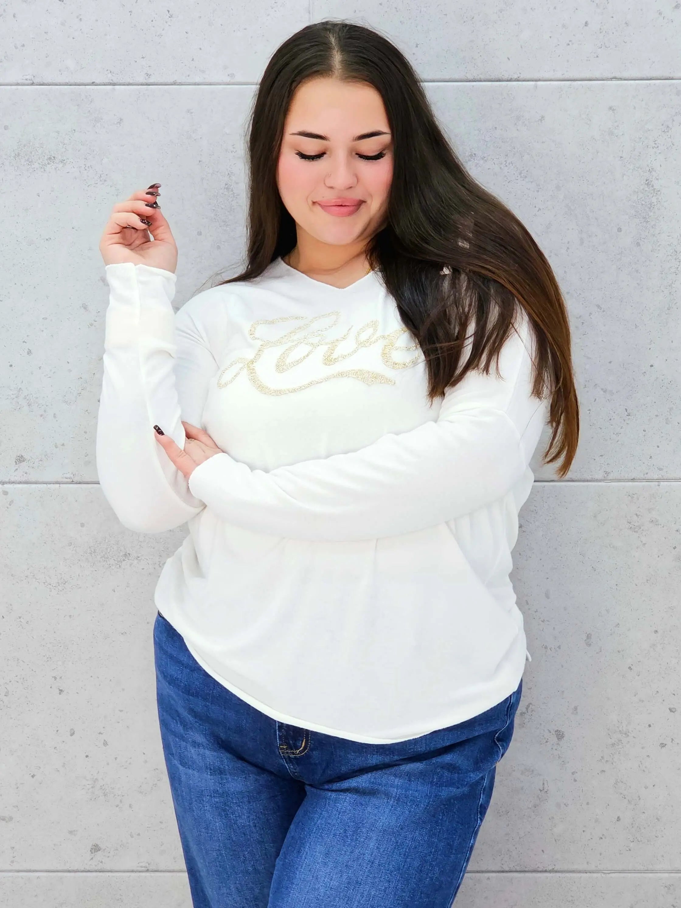 Sweter z Dekoltem w Serek i Napisem "Love" Stylowa XL