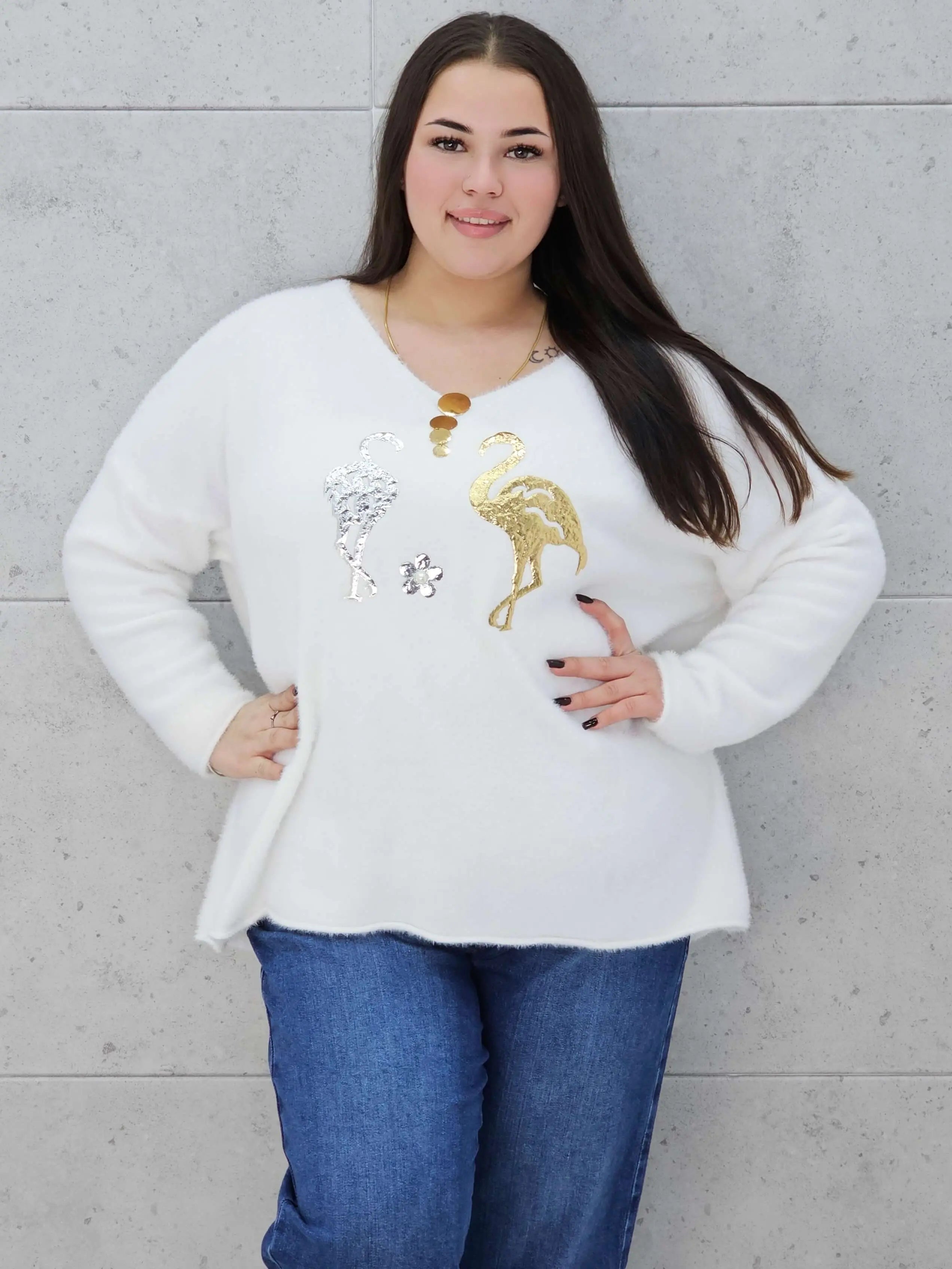 Sweter z flamingami Livans – miękki puszek plus size Stylowa XL