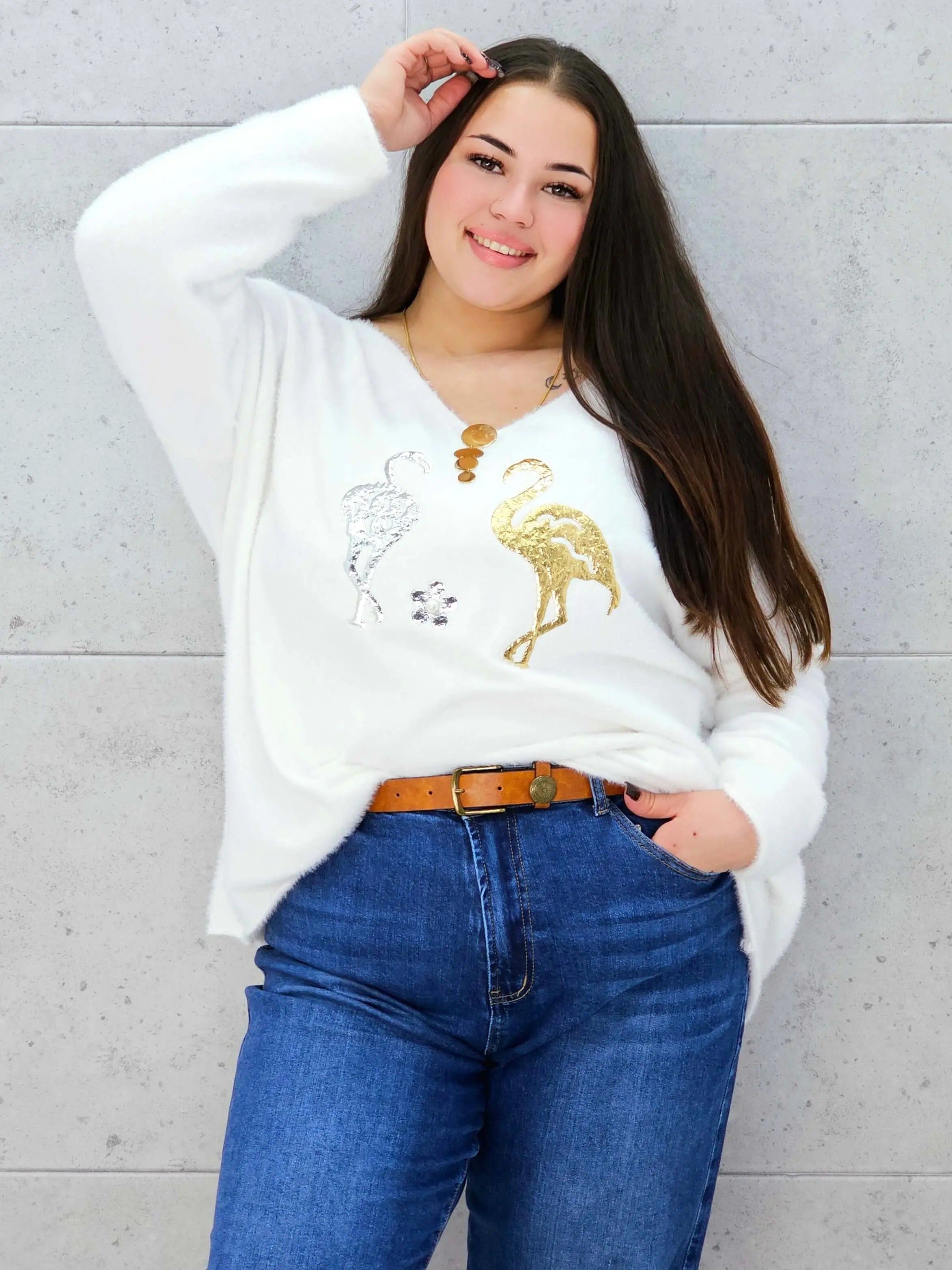 Sweter z flamingami Livans – miękki puszek plus size Stylowa XL