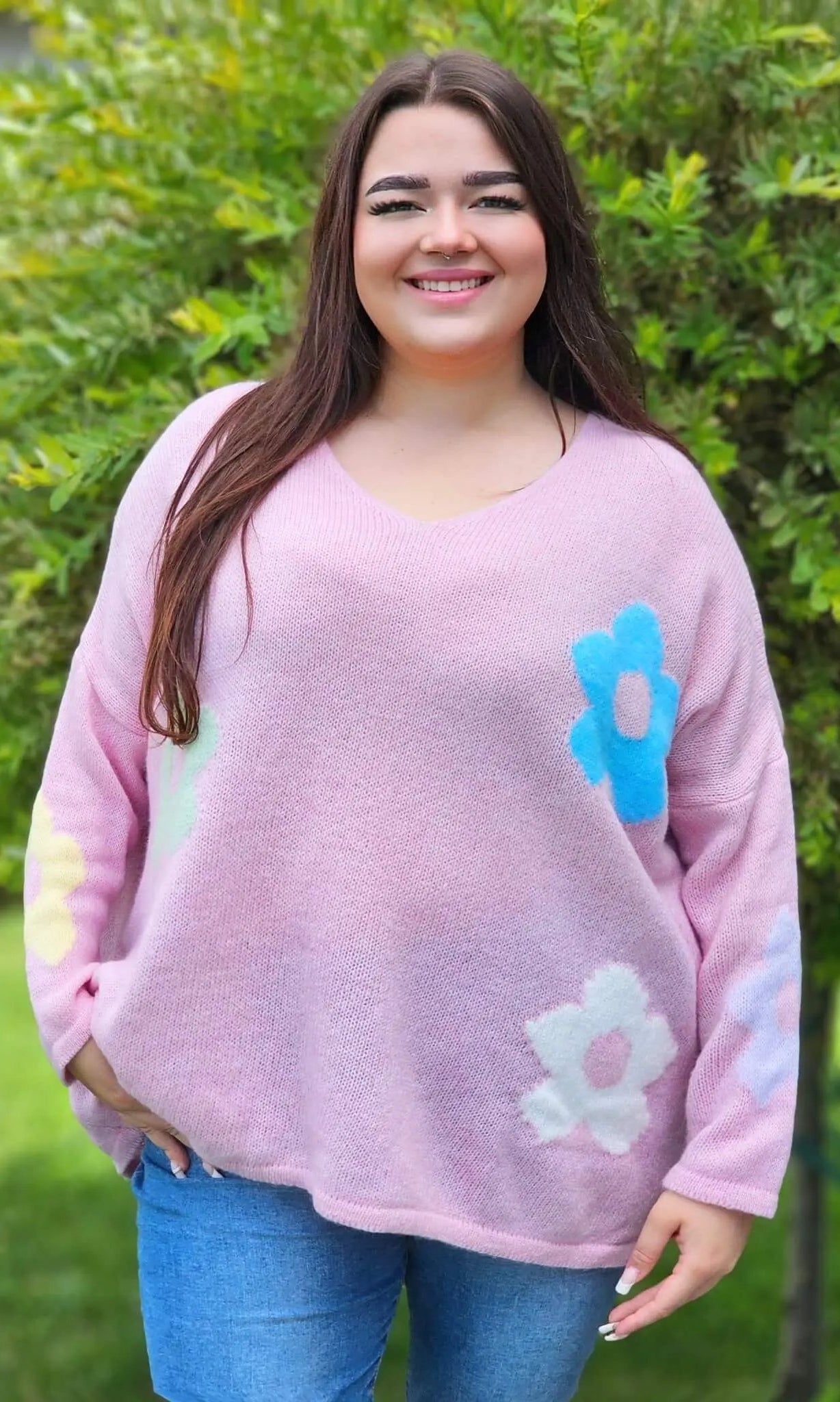 Sweter z kwiatami na przodzie Stylowa XL