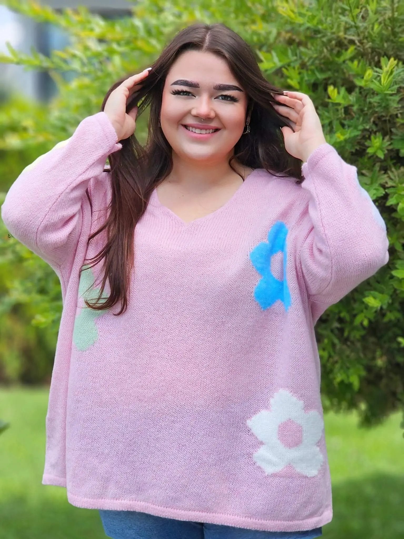 Sweter z kwiatami na przodzie Stylowa XL