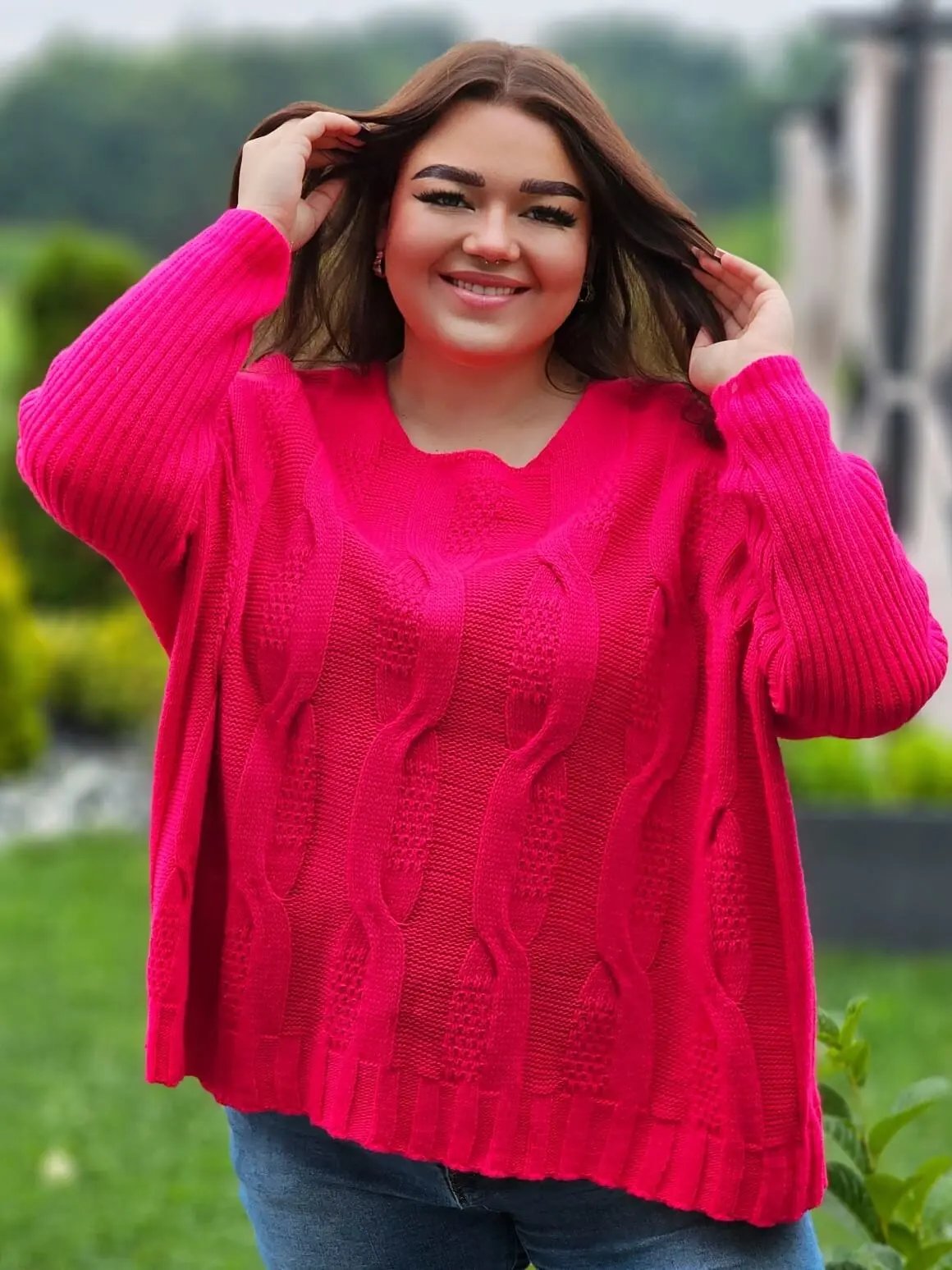 Sweter z pięknym splotem - różne kolory Stylowa XL