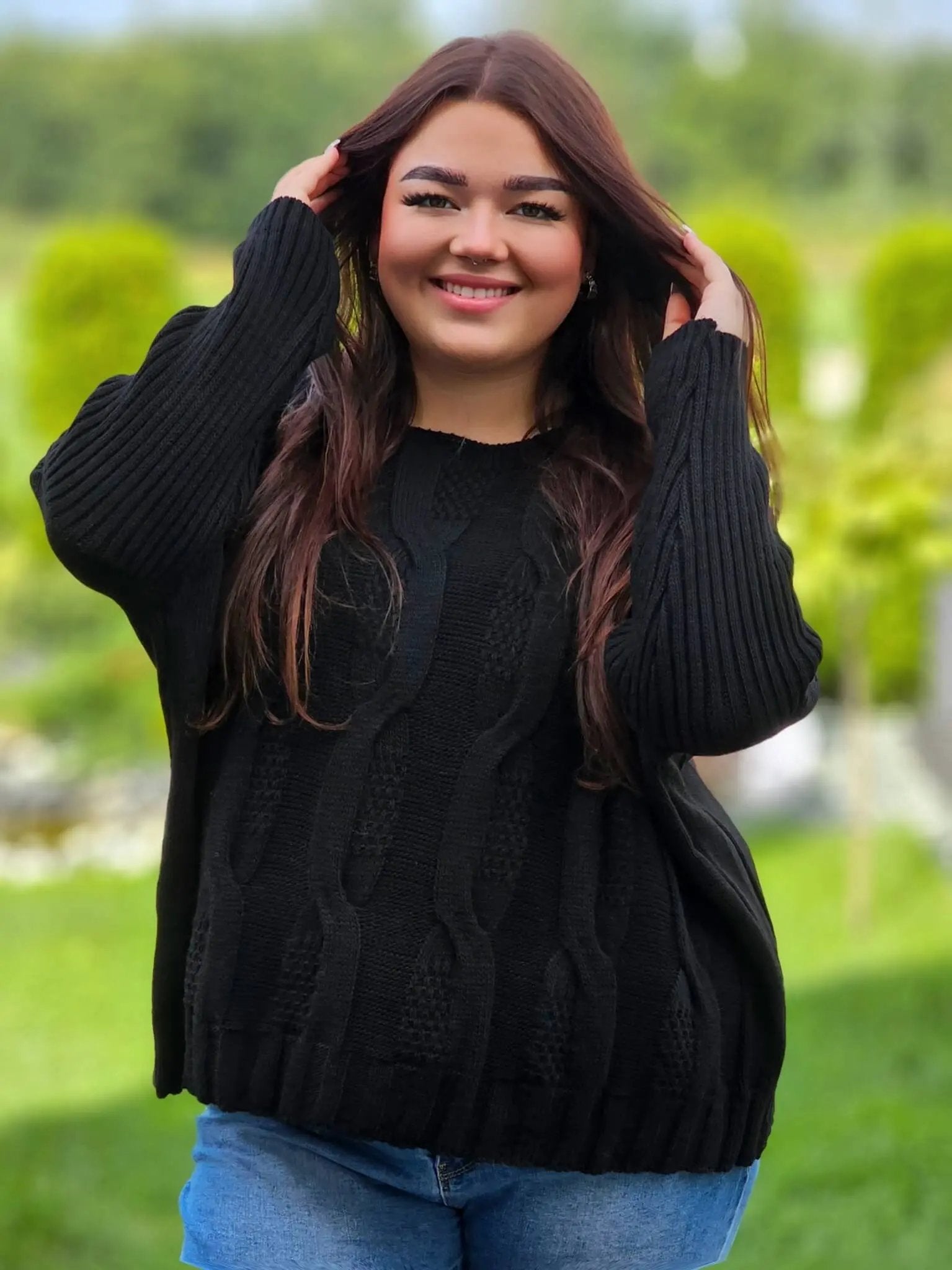 Sweter z pięknym splotem - różne kolory Stylowa XL