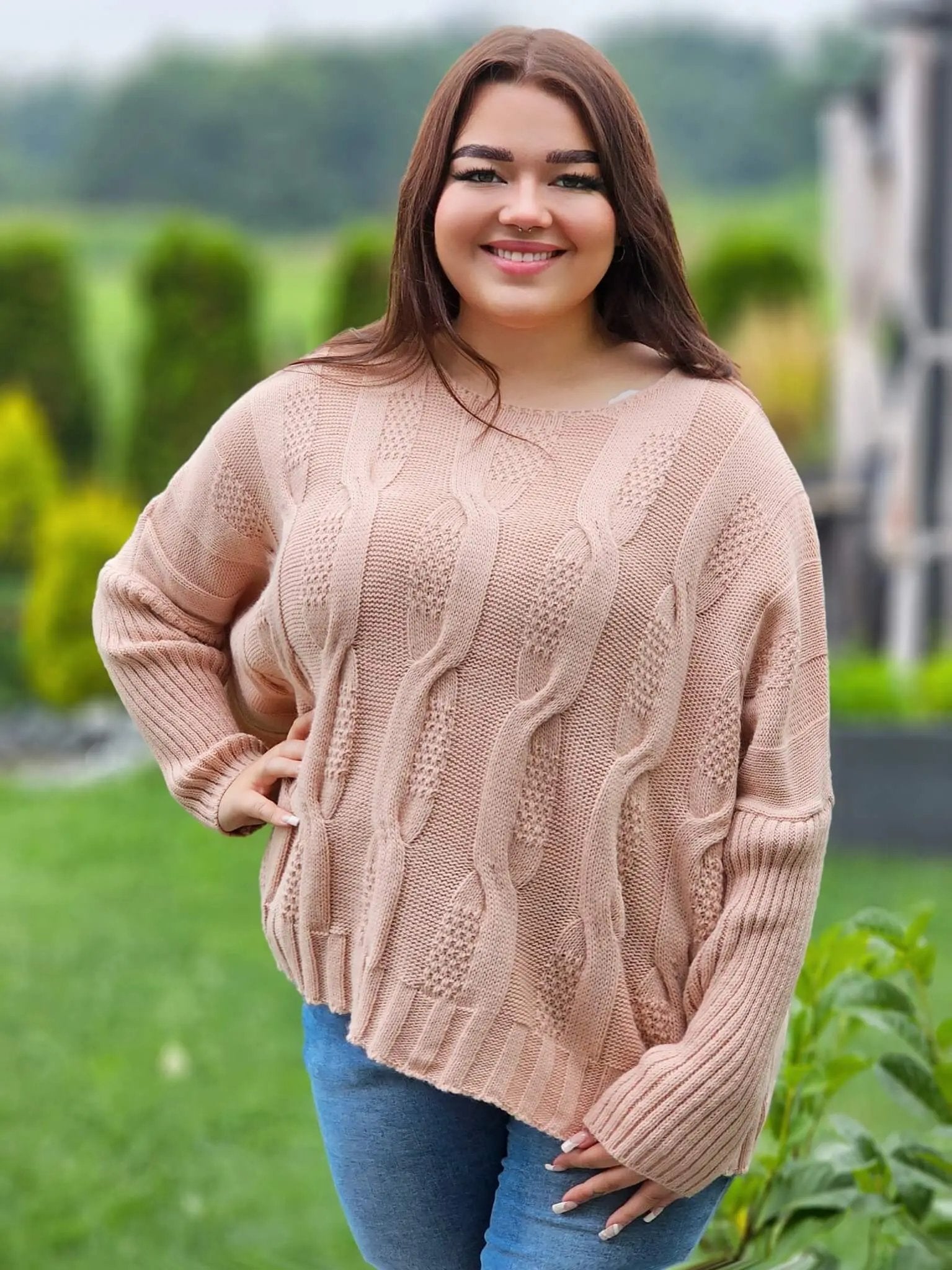 Sweter z pięknym splotem - różne kolory Stylowa XL