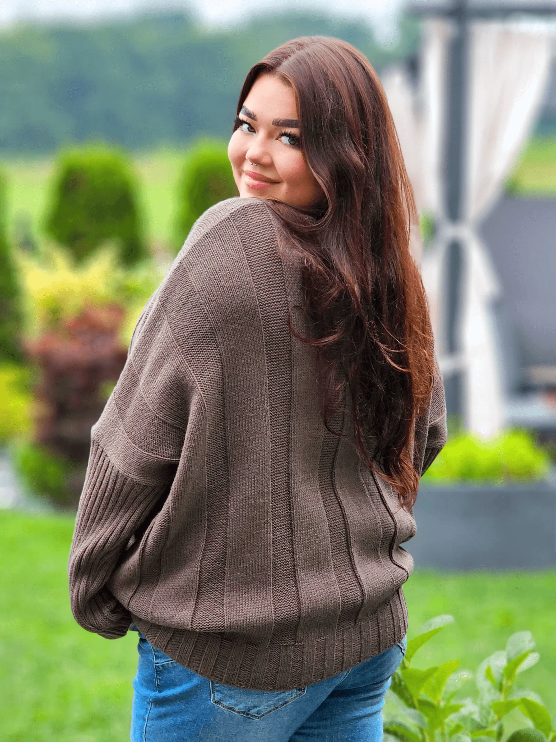 Sweter z pięknym splotem - różne kolory Stylowa XL