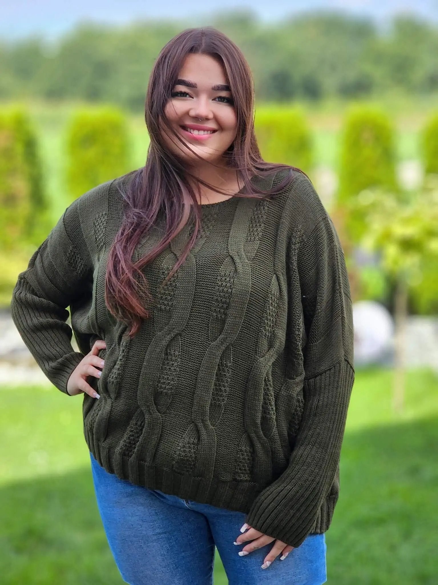 Sweter z pięknym splotem - różne kolory Stylowa XL