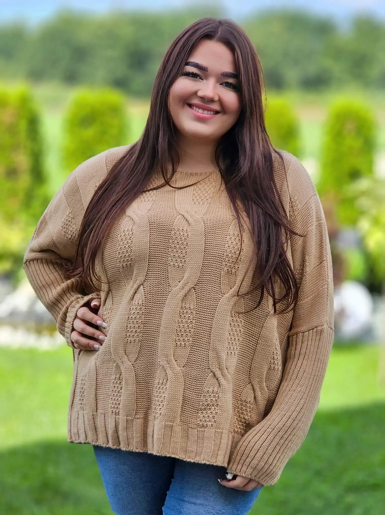 Sweter z pięknym splotem - różne kolory Stylowa XL