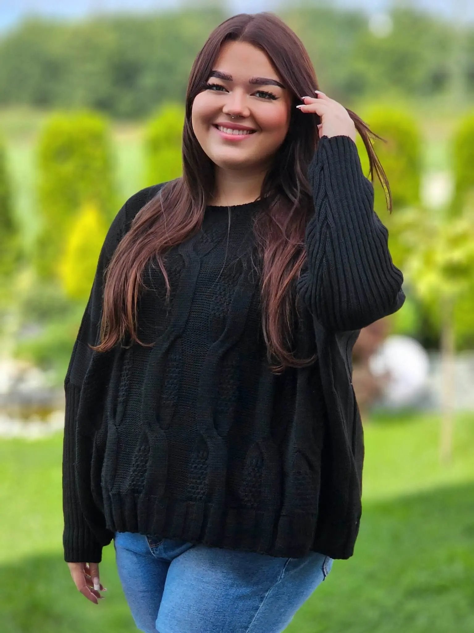 Sweter z pięknym splotem - różne kolory Stylowa XL