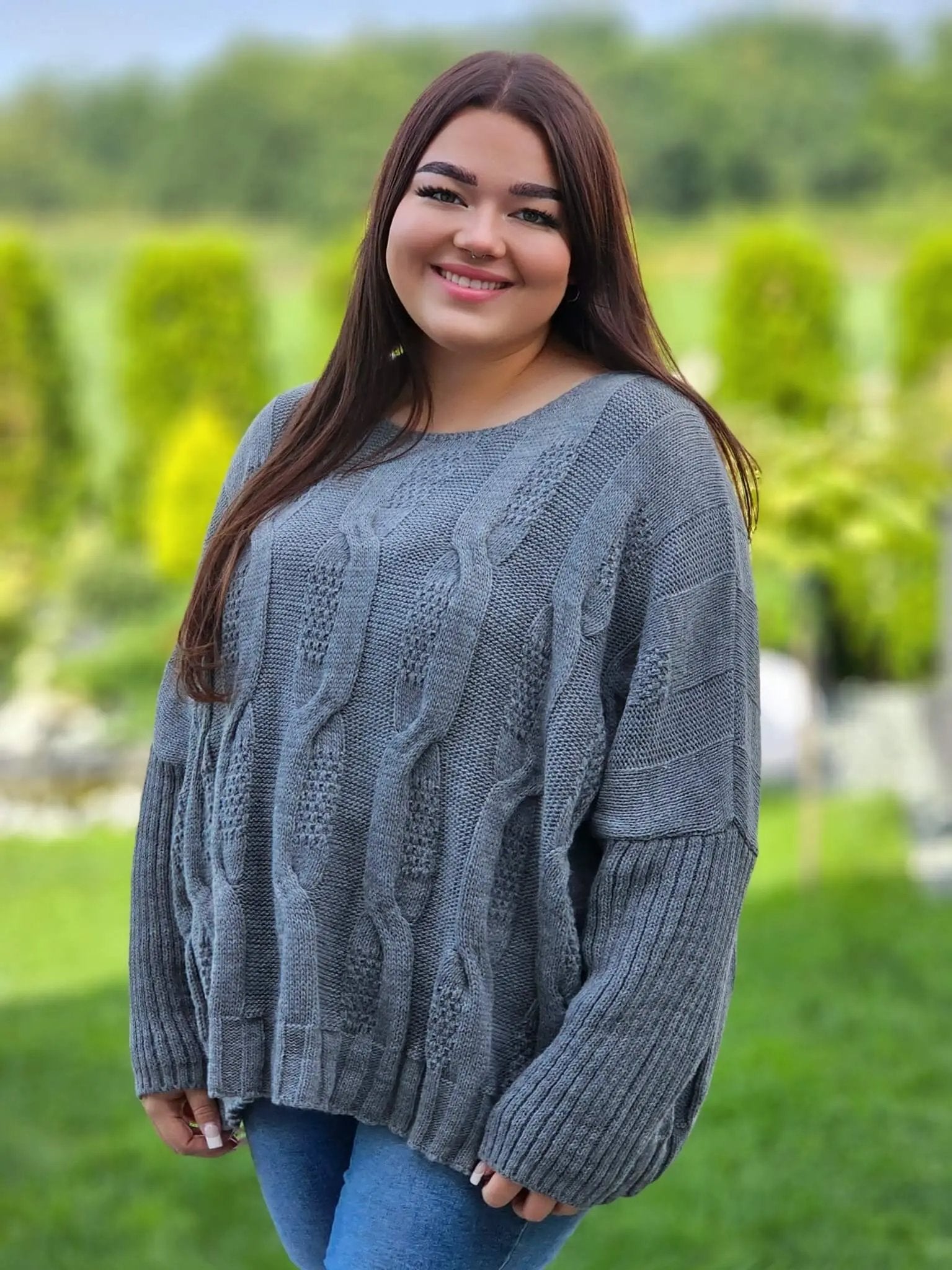 Sweter z pięknym splotem - różne kolory Stylowa XL