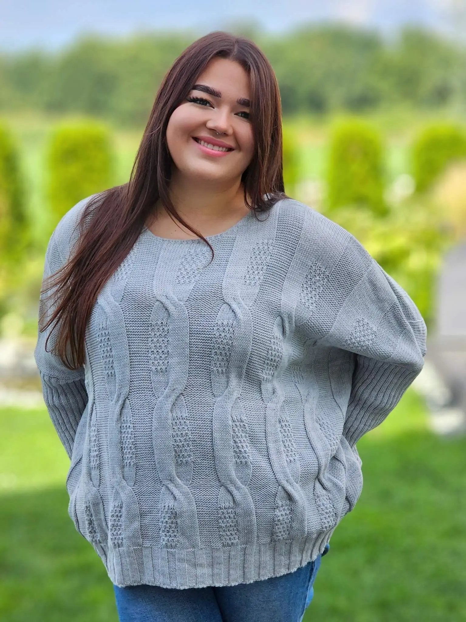 Sweter z pięknym splotem - różne kolory Stylowa XL