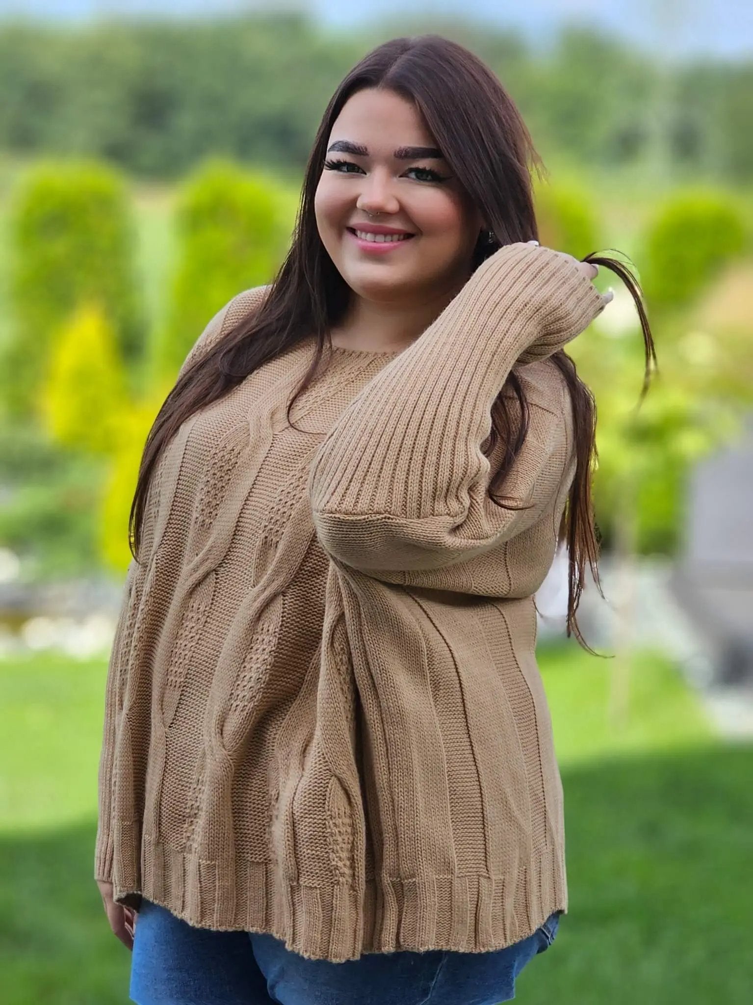 Sweter z pięknym splotem - różne kolory Stylowa XL