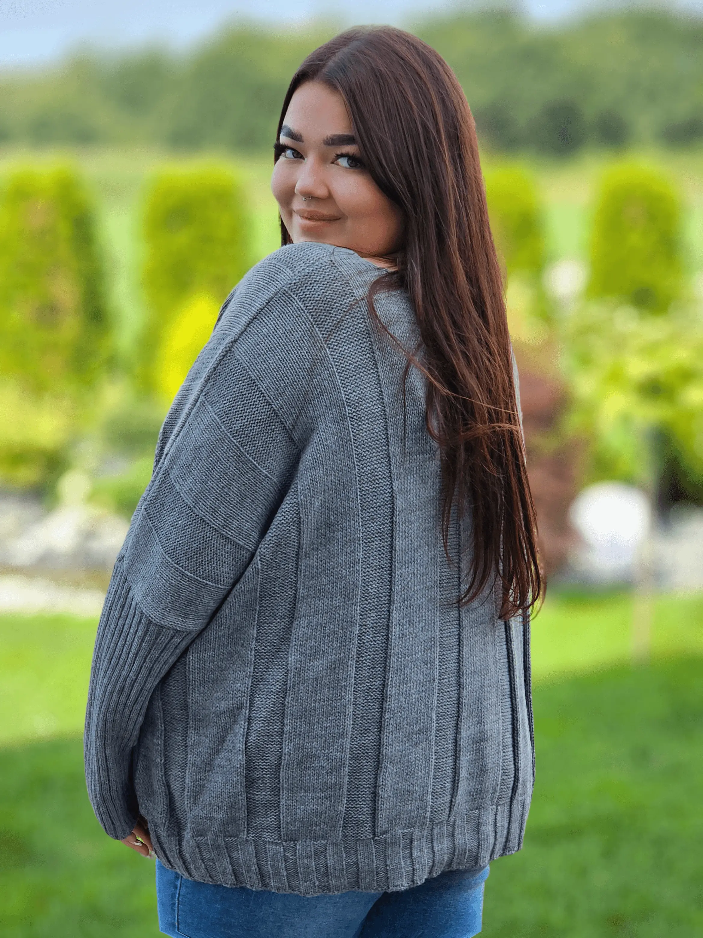 Sweter z pięknym splotem - różne kolory Stylowa XL