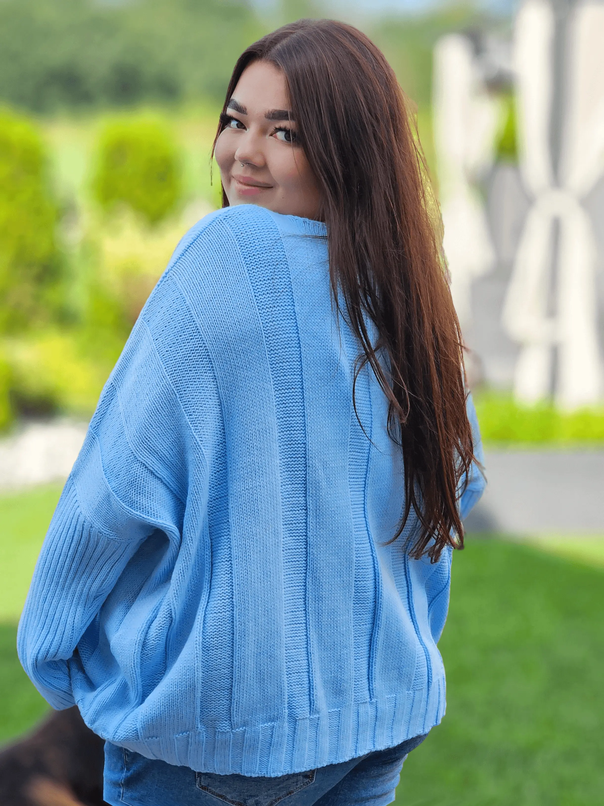 Sweter z pięknym splotem - różne kolory Stylowa XL