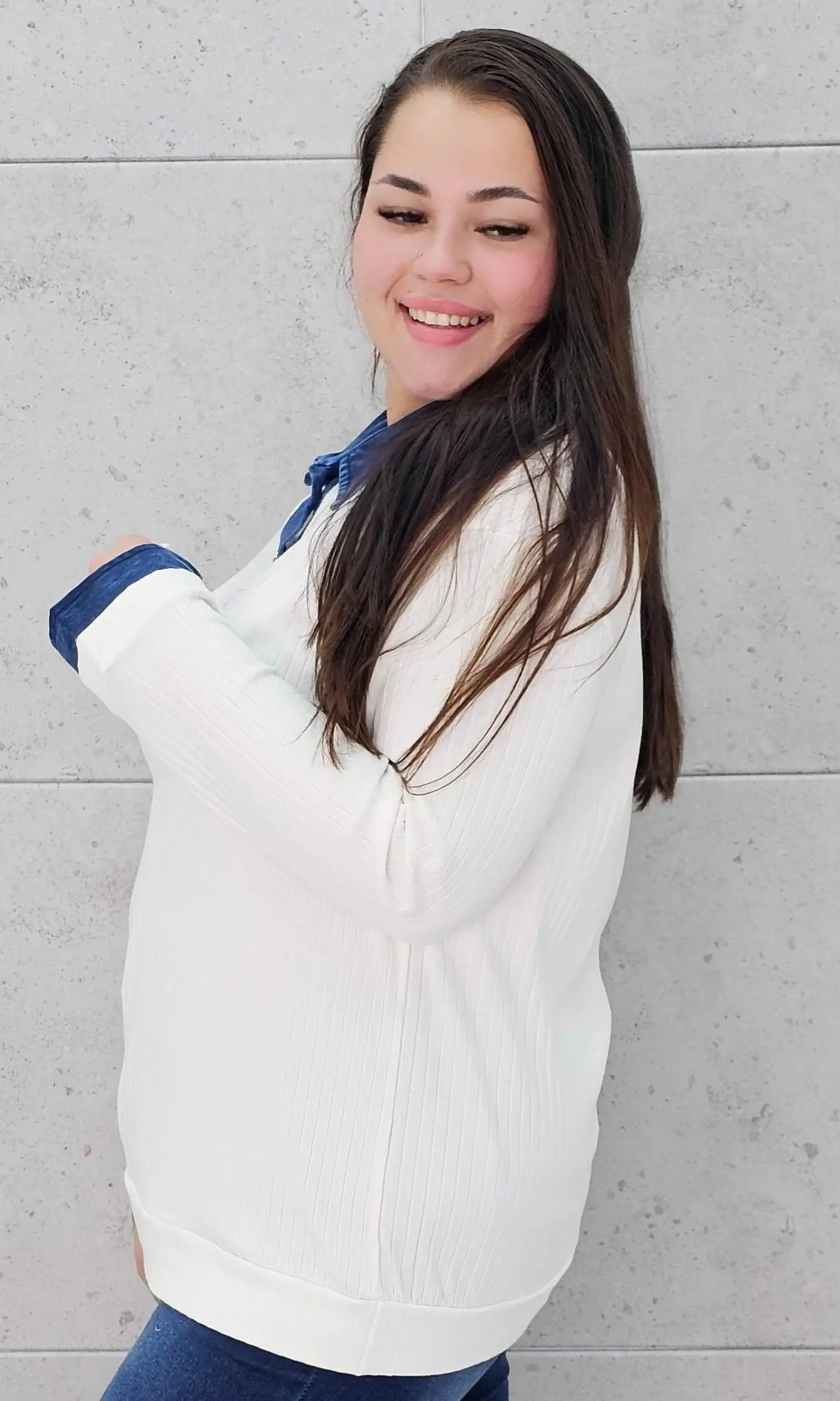 Sweterkowa bluzka plus size z jeansowym kołnierzykiem Stylowa XL