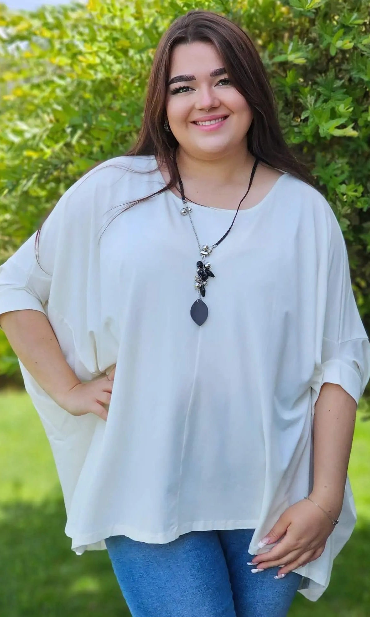 Świetna bluzka z naszyjnikiem Stylowa XL